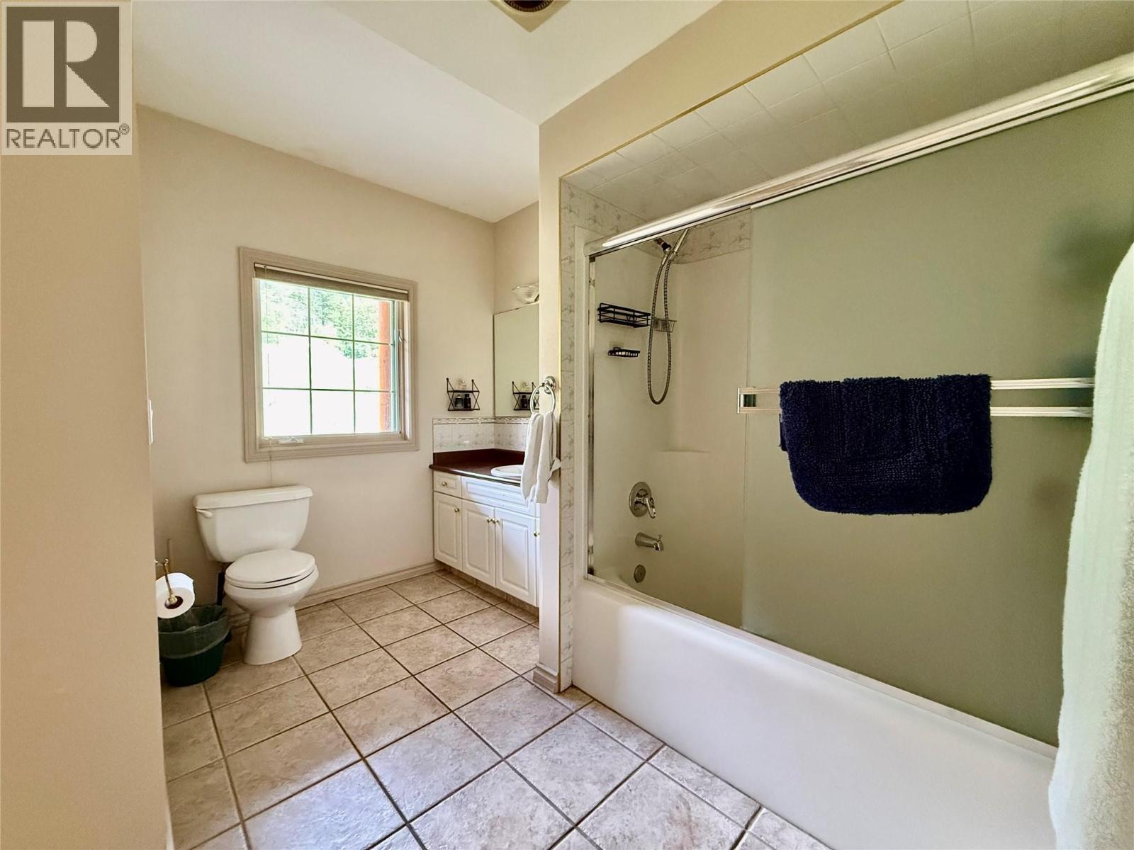 #1203 5201 Fairway Drive - 32