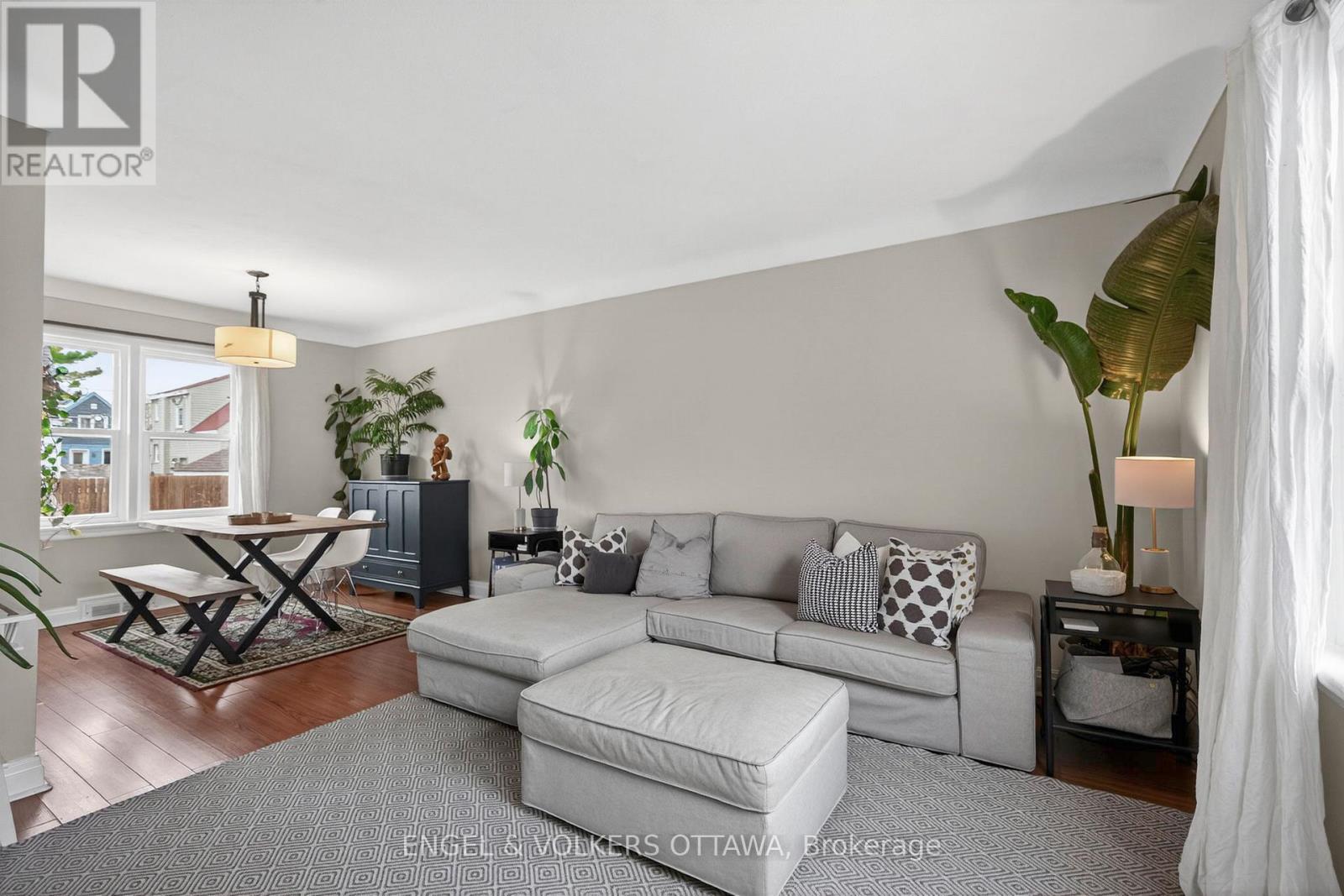 344 RICHELIEU AVENUE - 10