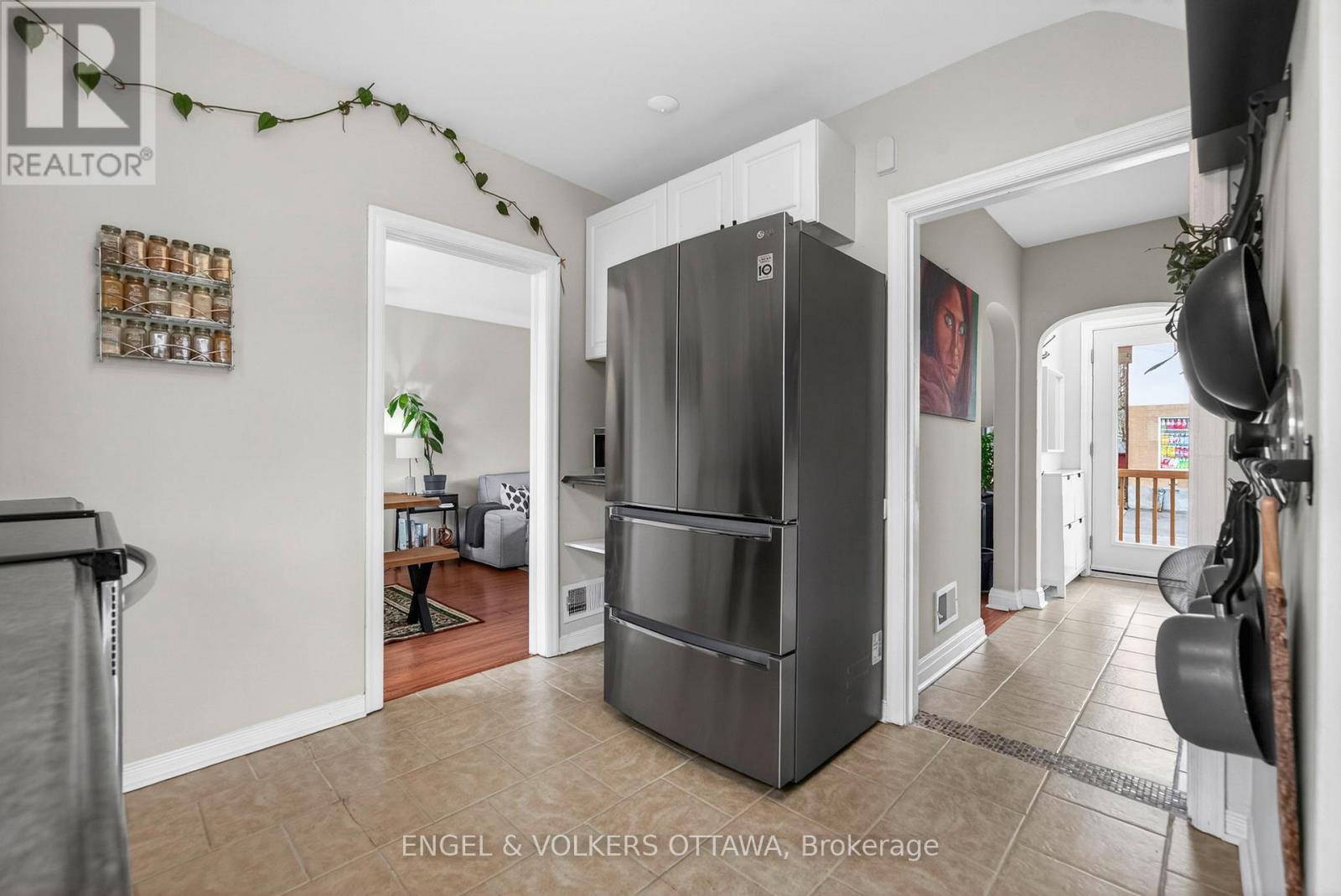 344 RICHELIEU AVENUE - 16