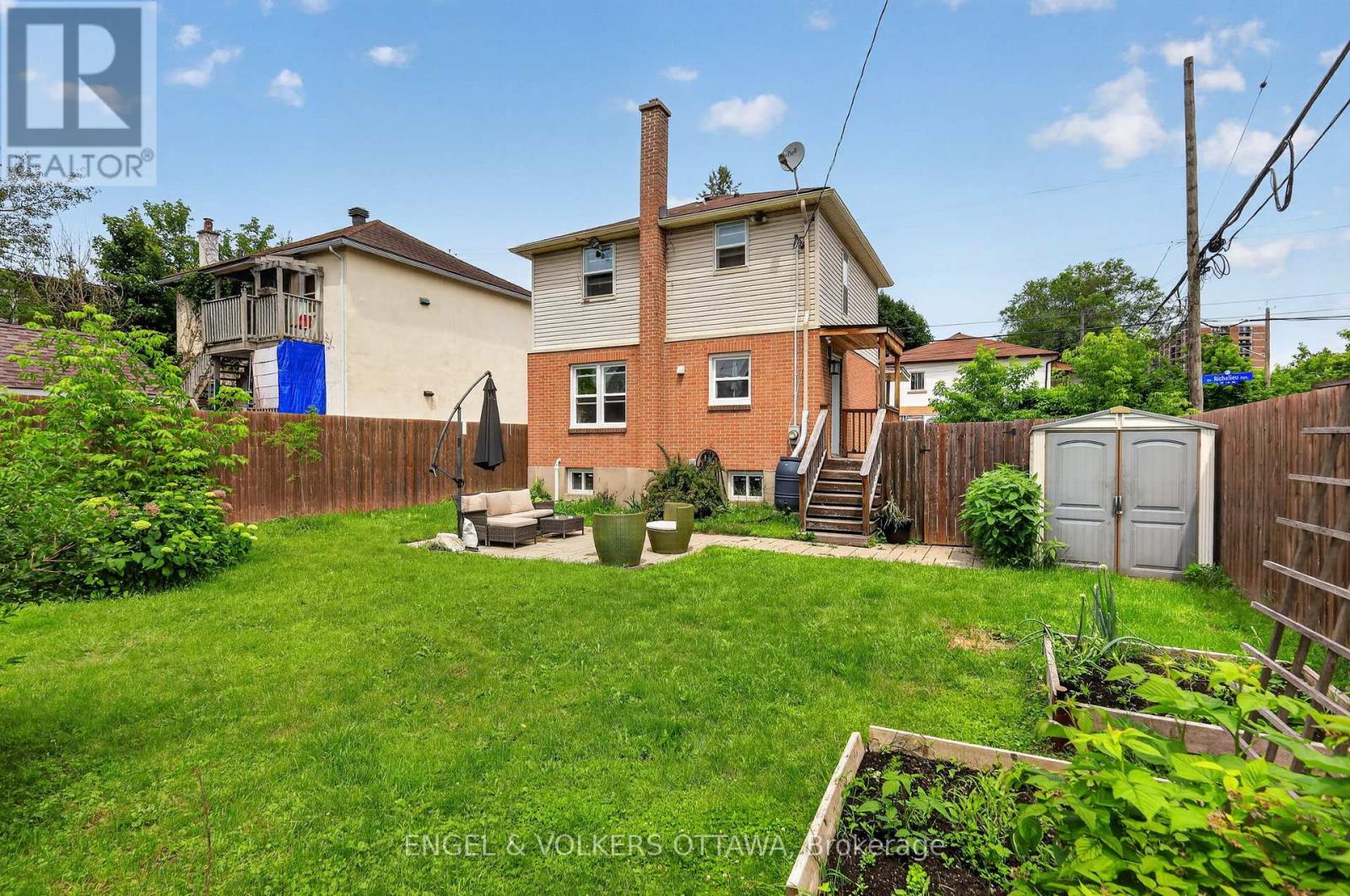 344 RICHELIEU AVENUE - 33