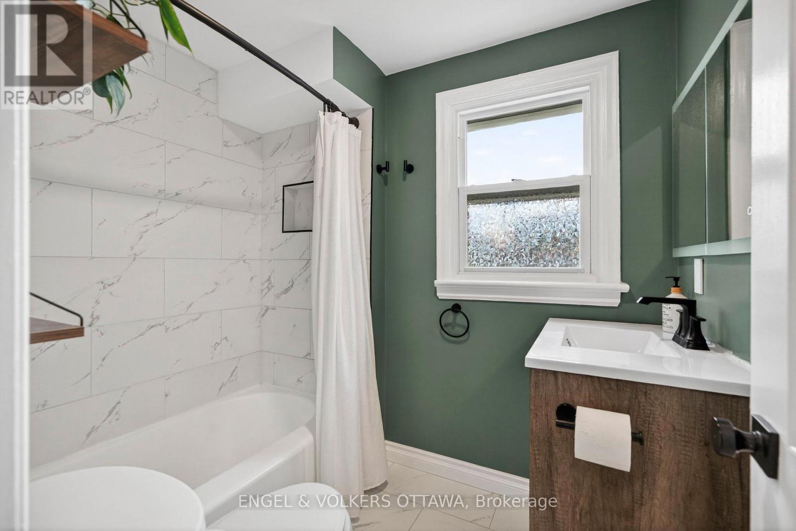 344 RICHELIEU AVENUE - 29
