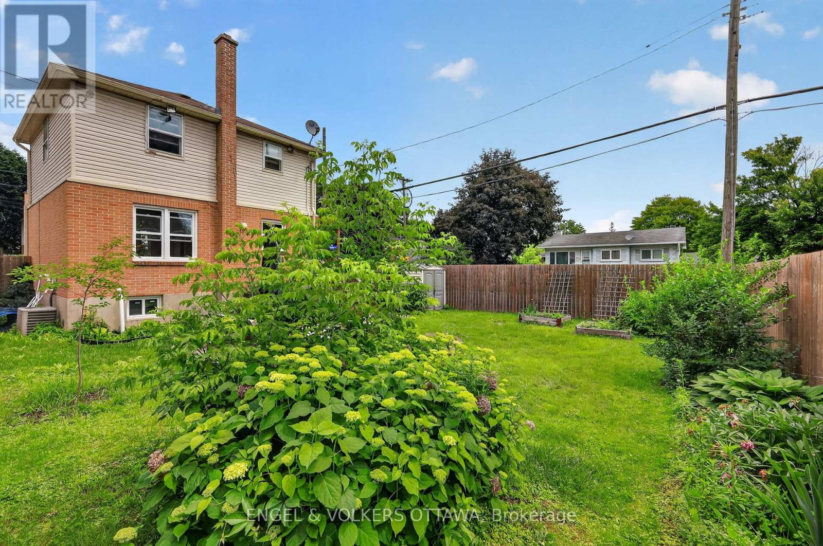 344 RICHELIEU AVENUE - 36
