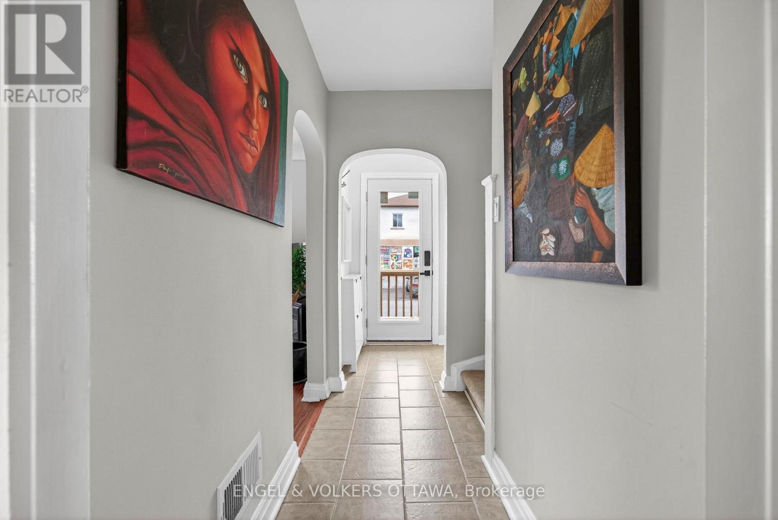 344 RICHELIEU AVENUE - 4