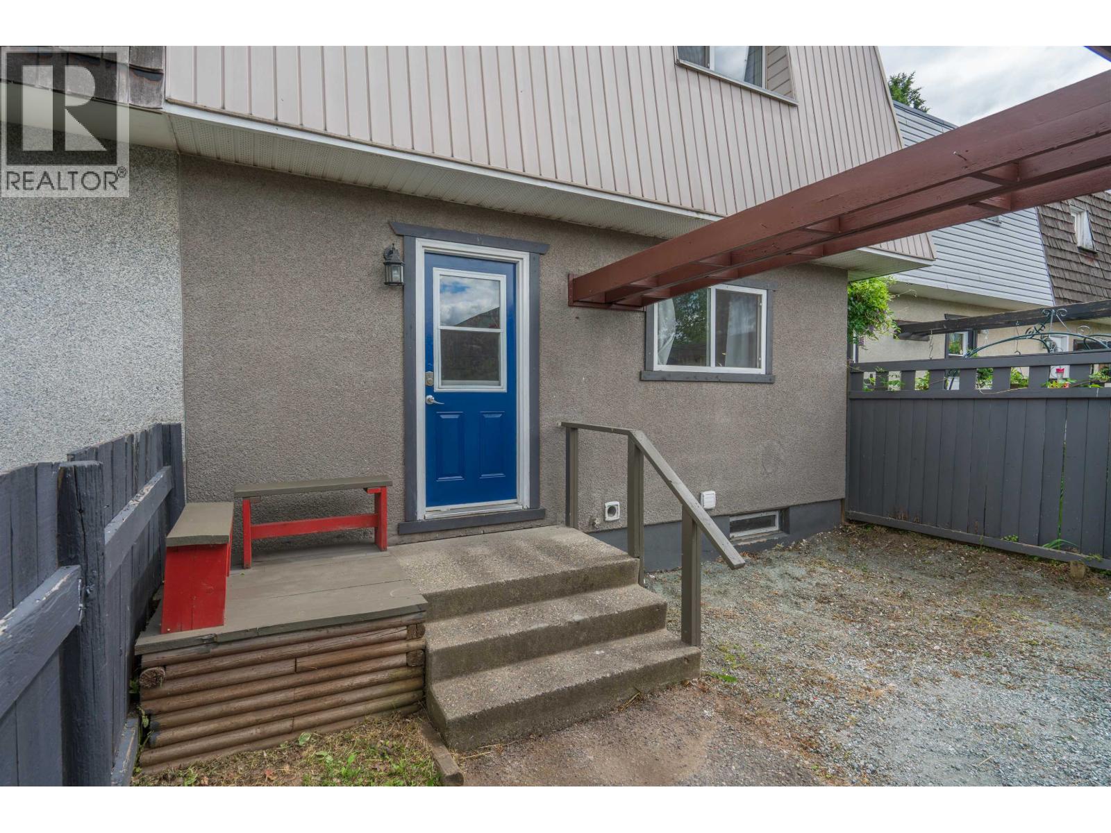 508 BEECH CRESCENT - 3
