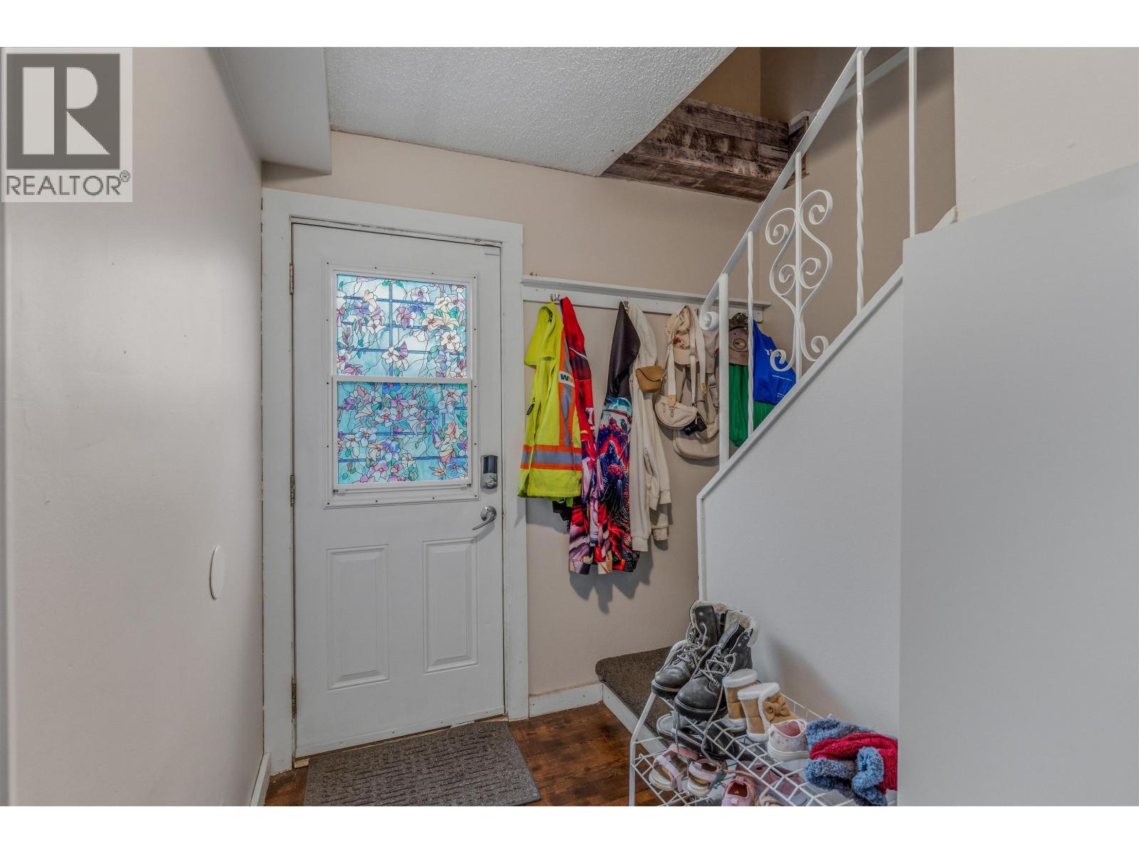 508 BEECH CRESCENT - 7