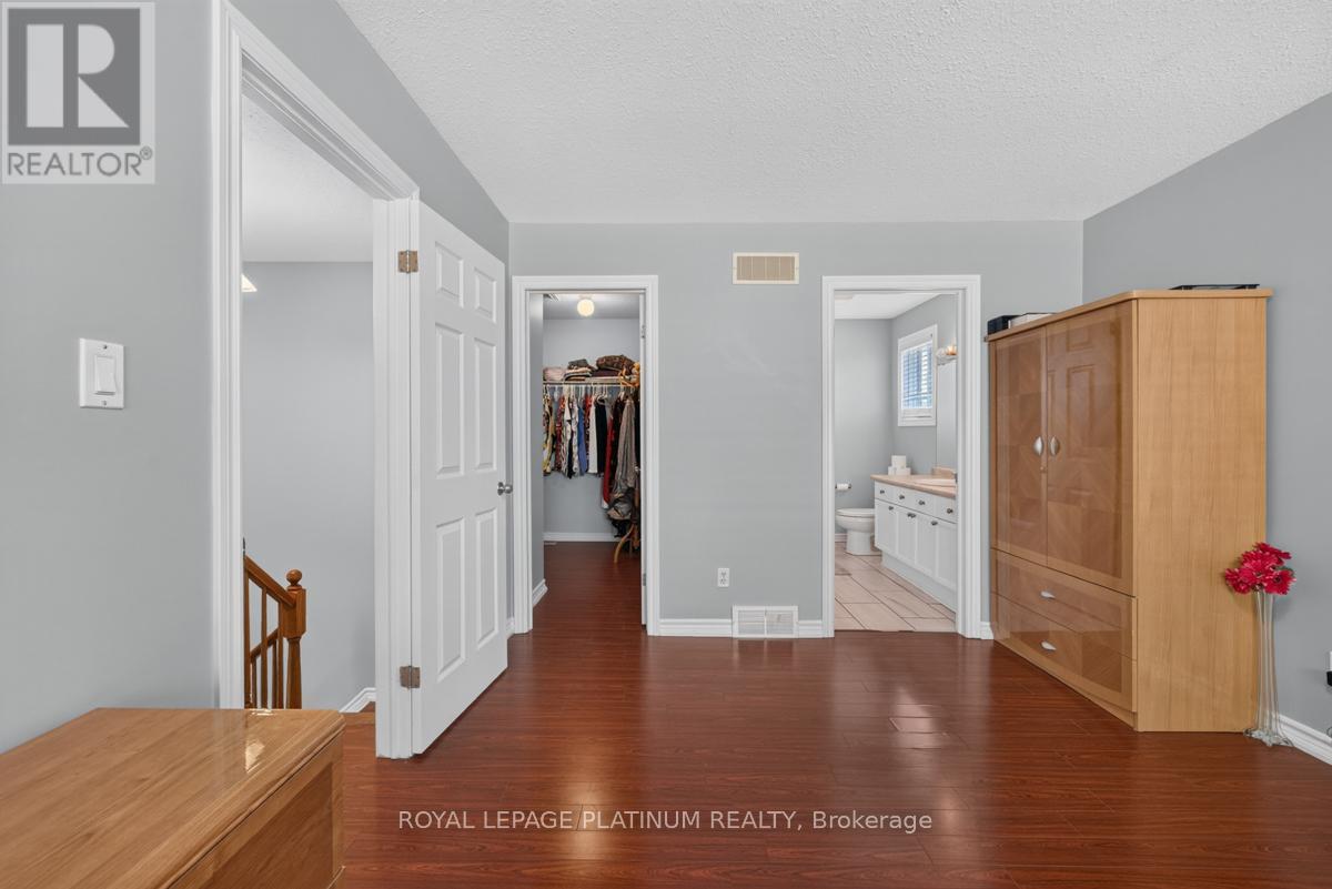 442 CHELTON ROAD - 23