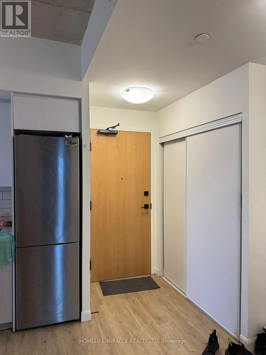 #414 7 ERIE AVENUE - 3