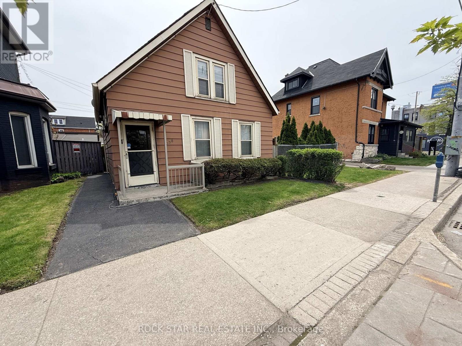 358 BARTON STREET E - 2