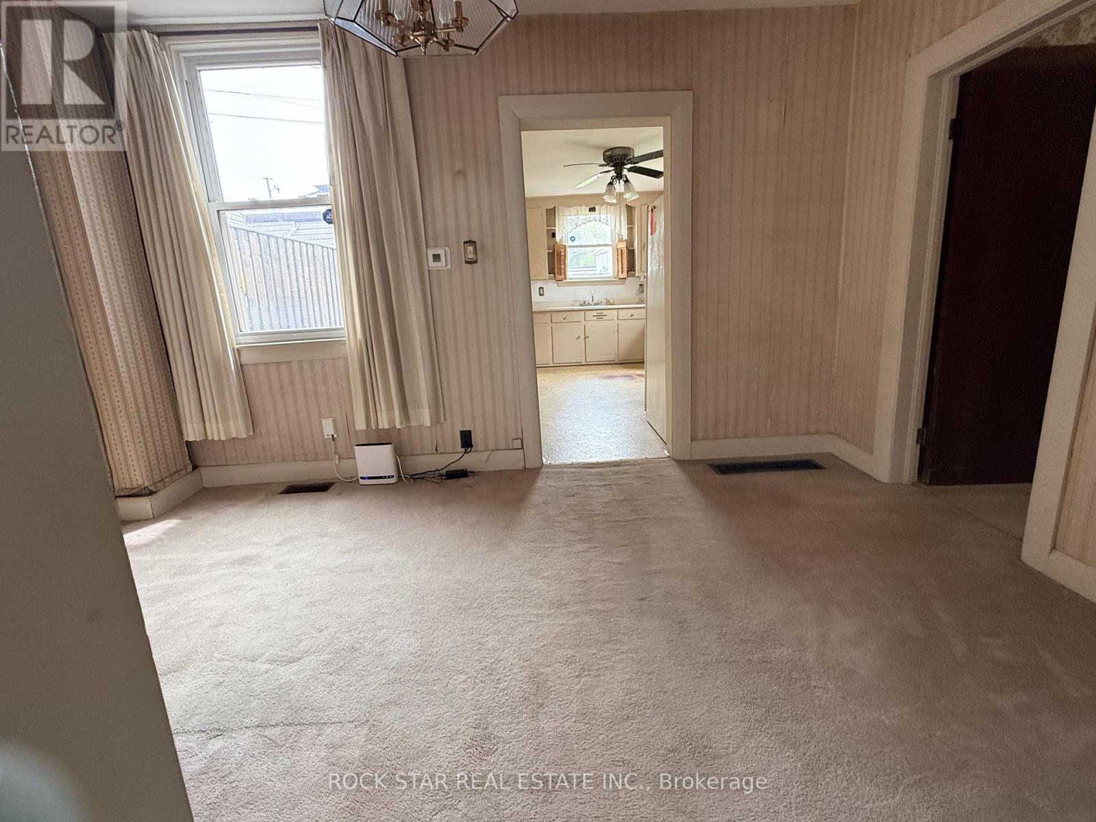 358 BARTON STREET E - 8