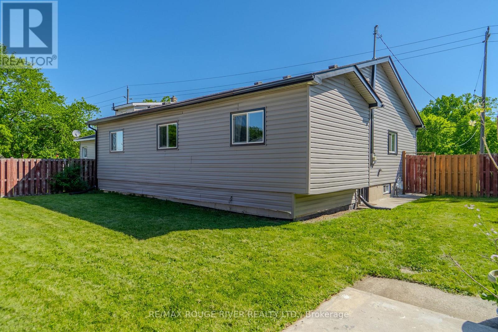 1721 S CAMERON BLVD BOULEVARD - 10