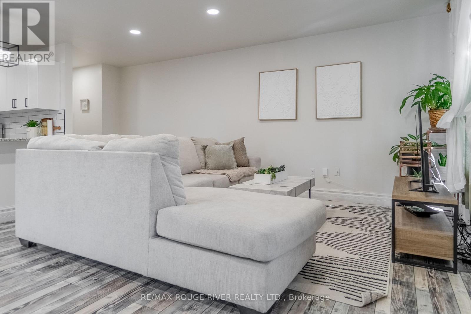 1721 S CAMERON BLVD BOULEVARD - 20