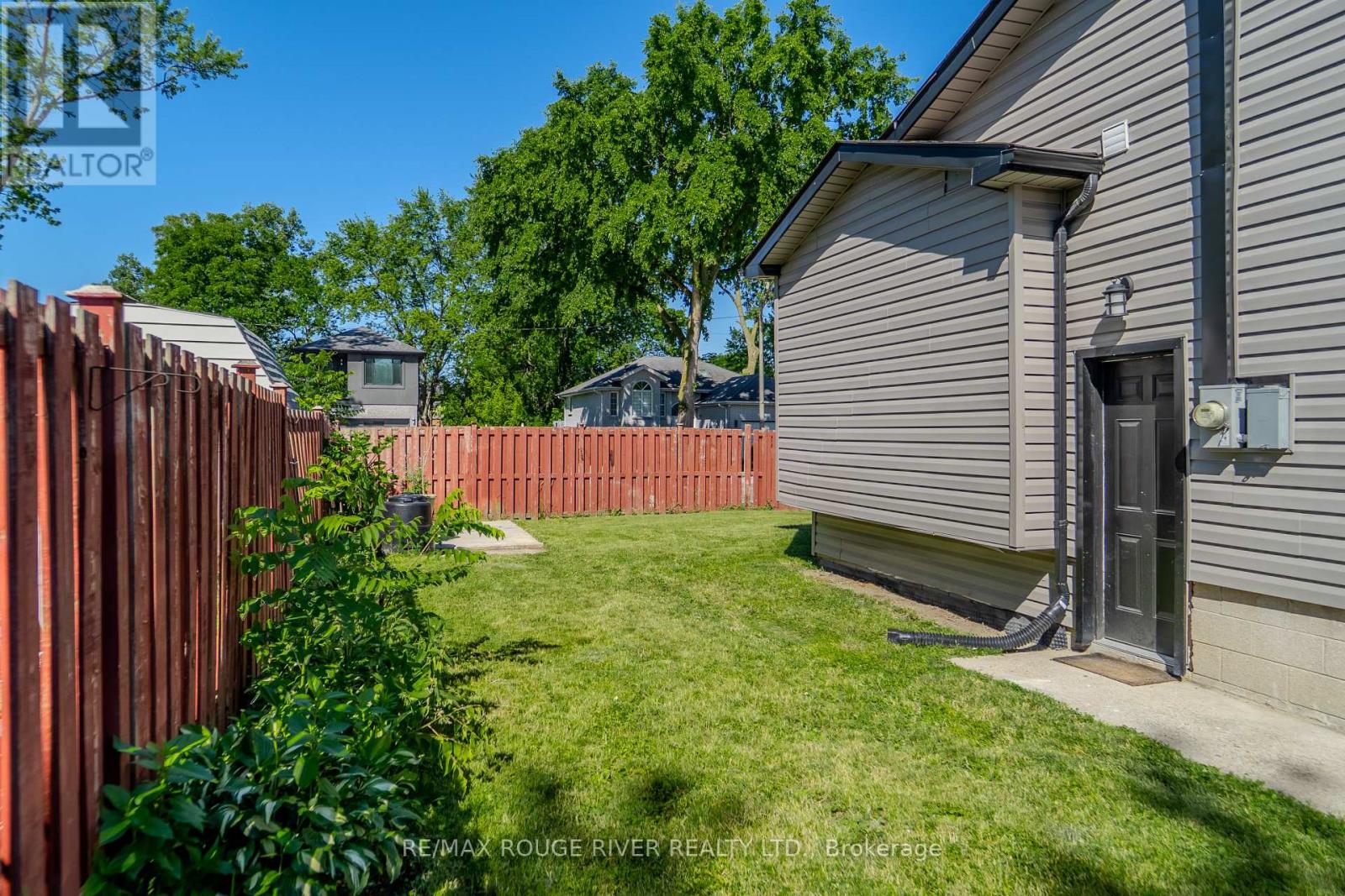 1721 S CAMERON BLVD BOULEVARD - 4