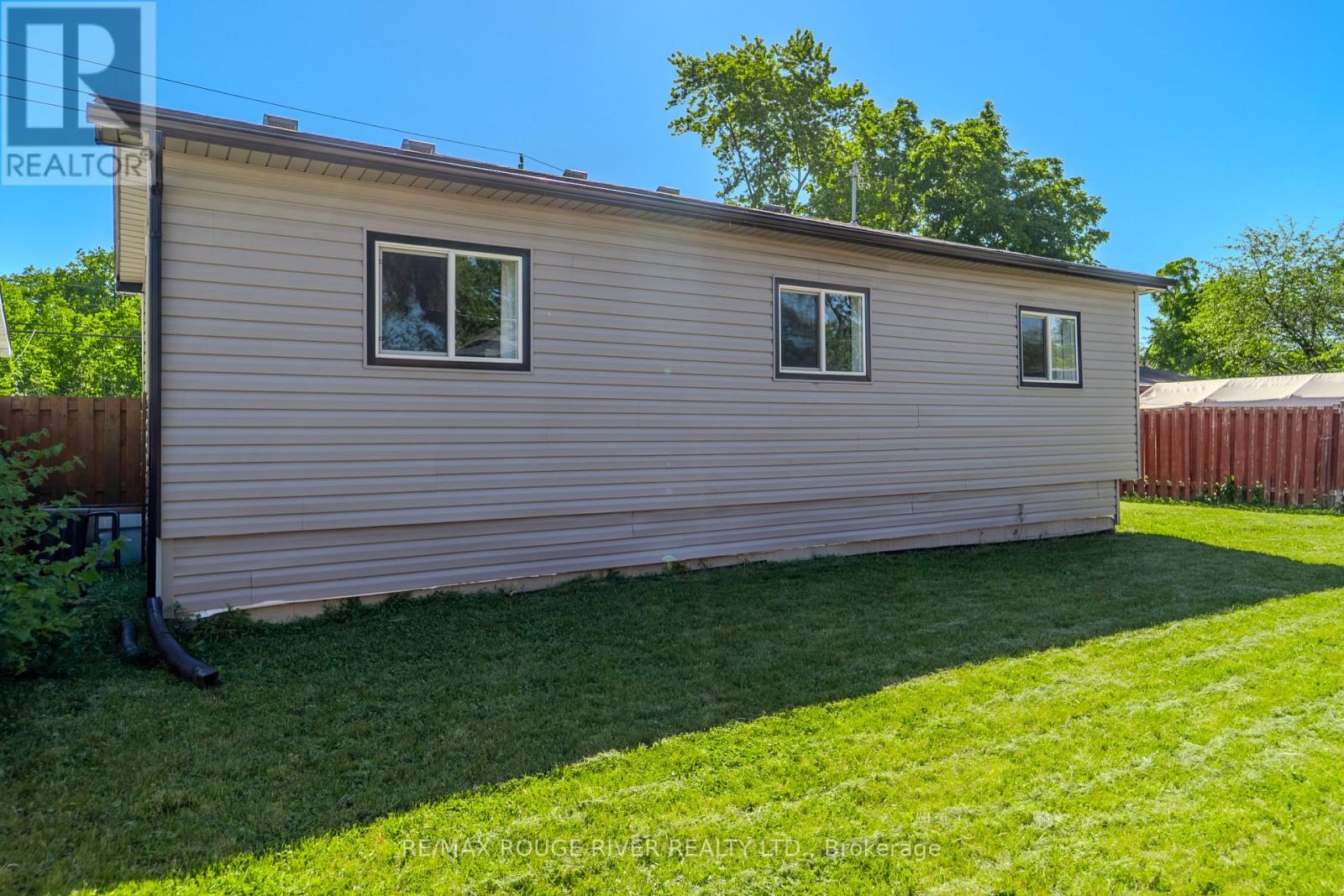 1721 S CAMERON BLVD BOULEVARD - 9