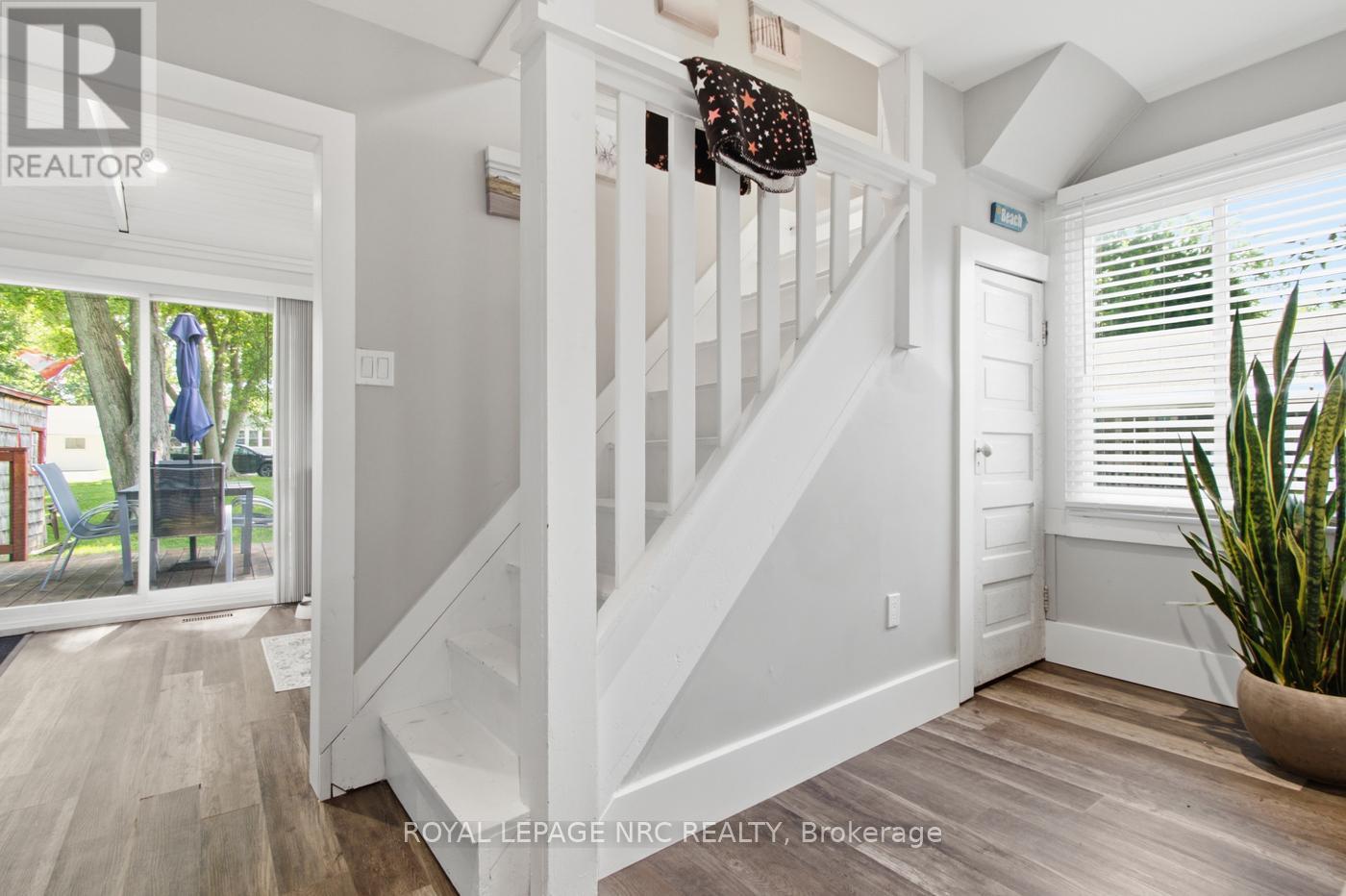 352 CHERRYWOOD AVENUE - 25