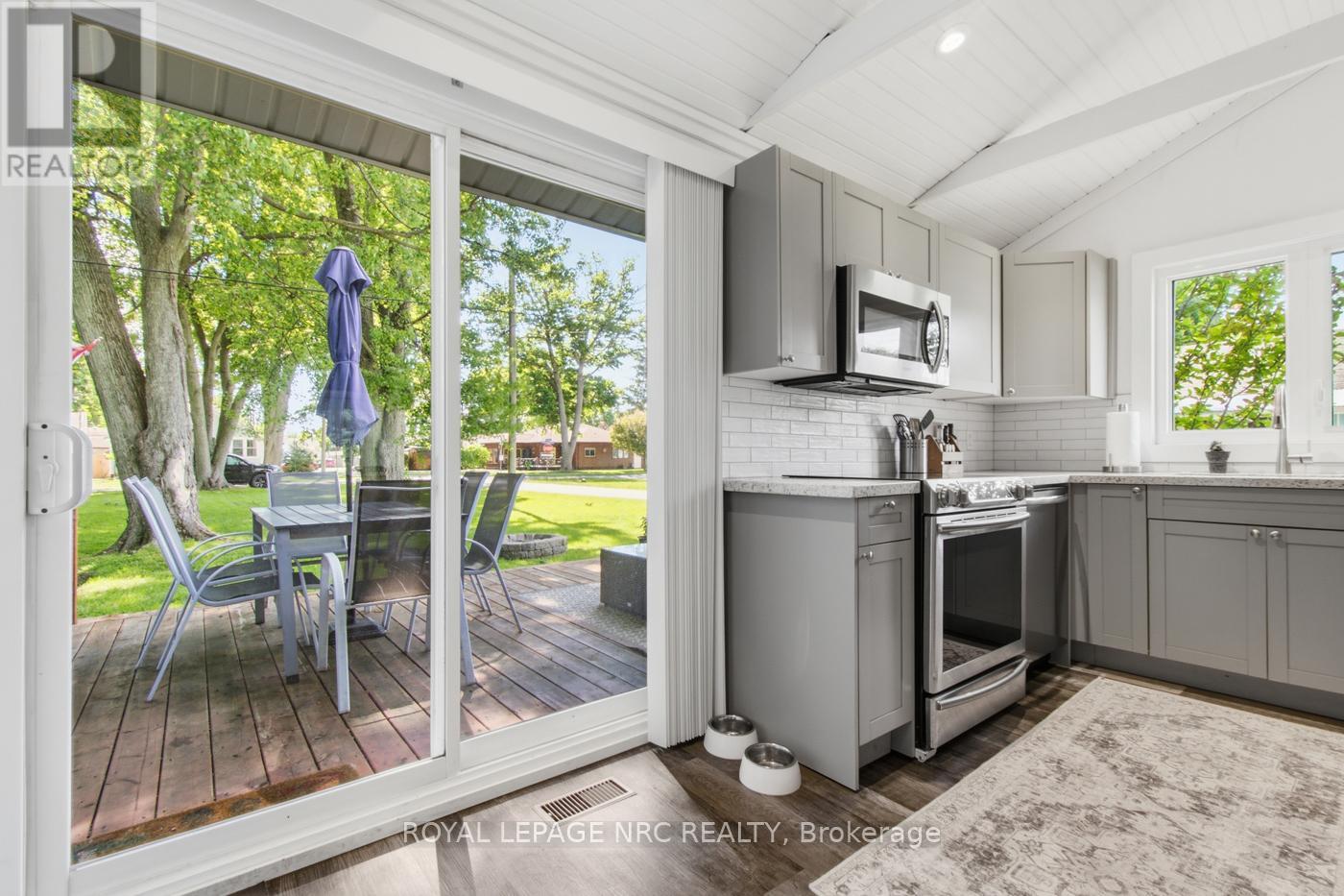 352 CHERRYWOOD AVENUE - 26