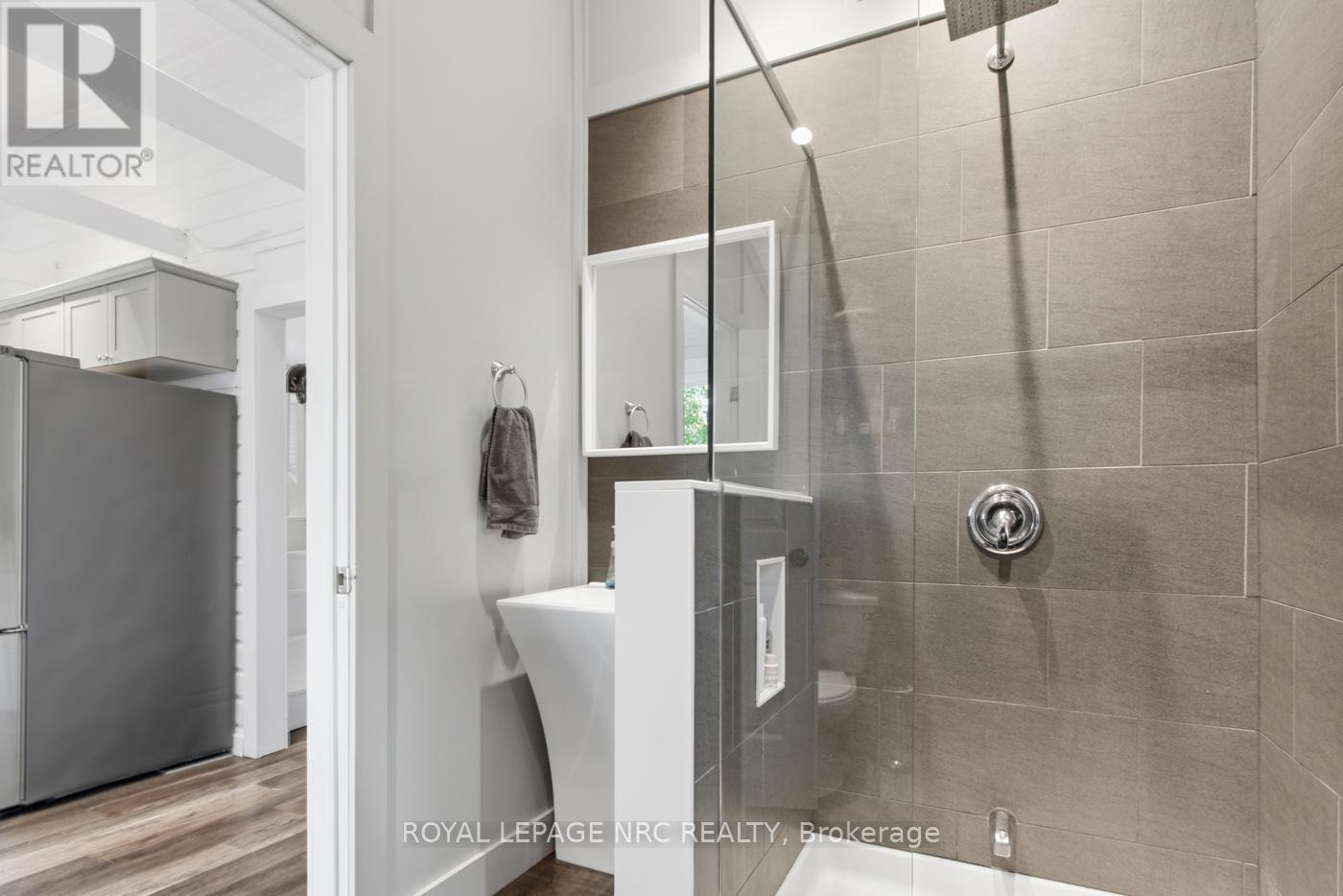 352 CHERRYWOOD AVENUE - 31