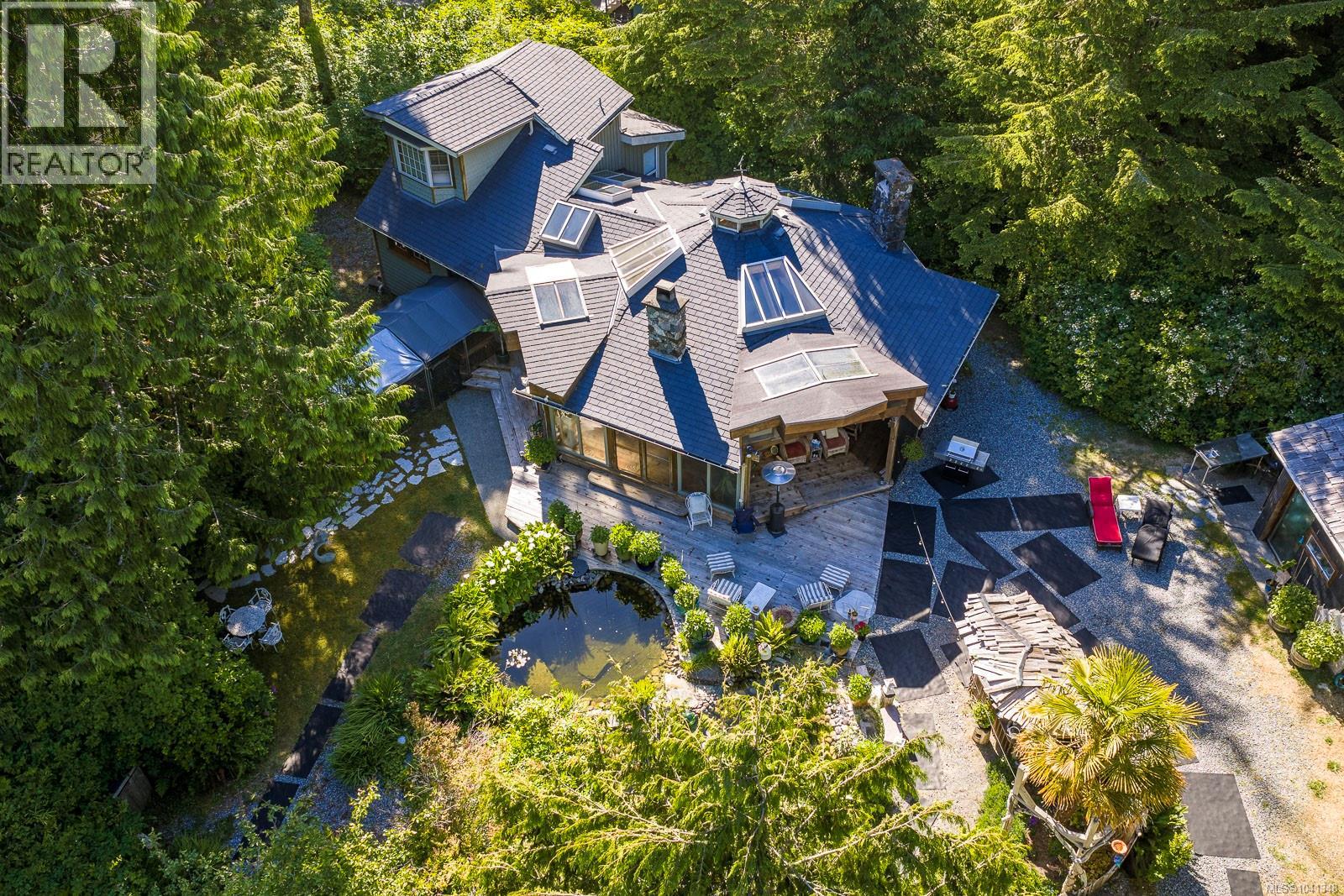 1364 Chesterman Beach Rd - 2