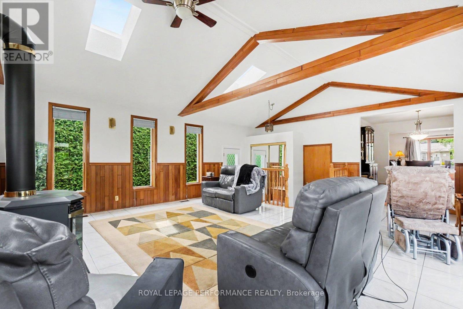 1599 MAXIME STREET - 15