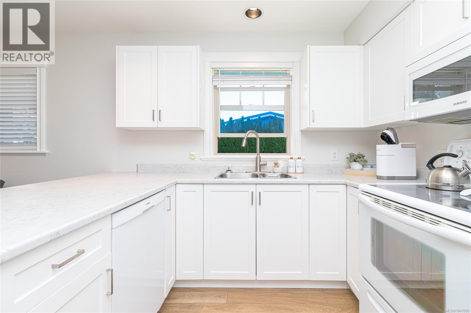  1786 Barrie Road, Saanich