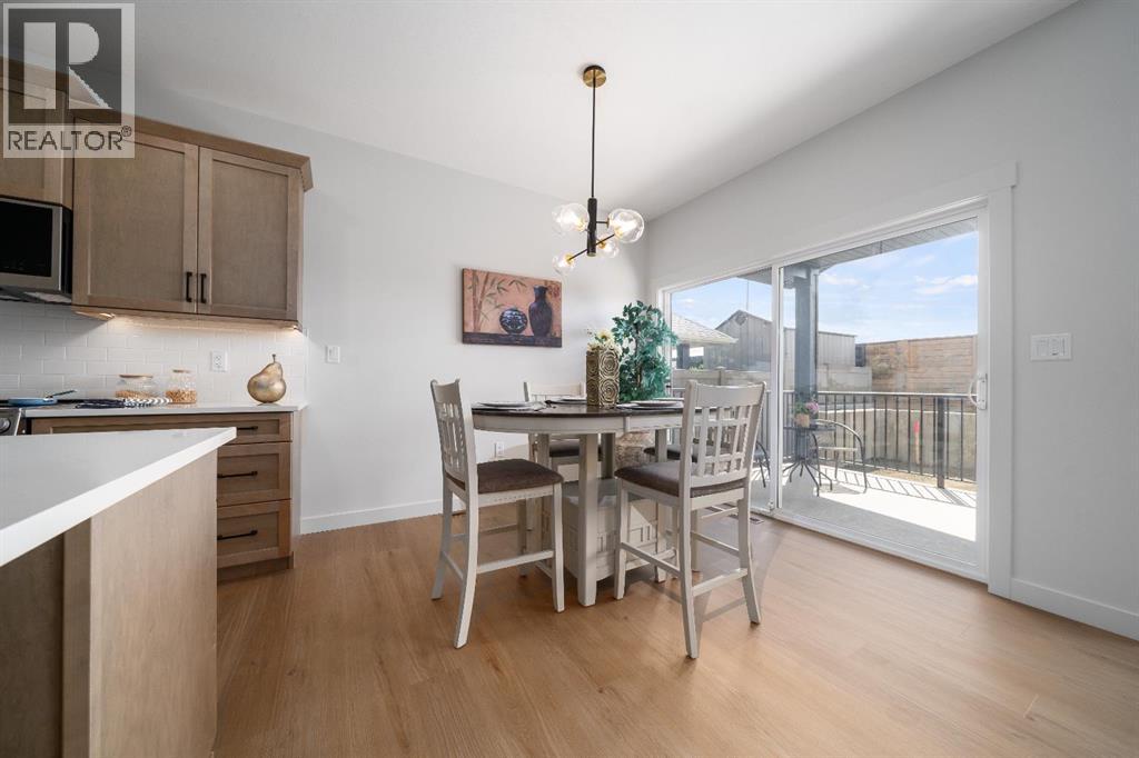 367 Sterling Crescent SE — photo 10