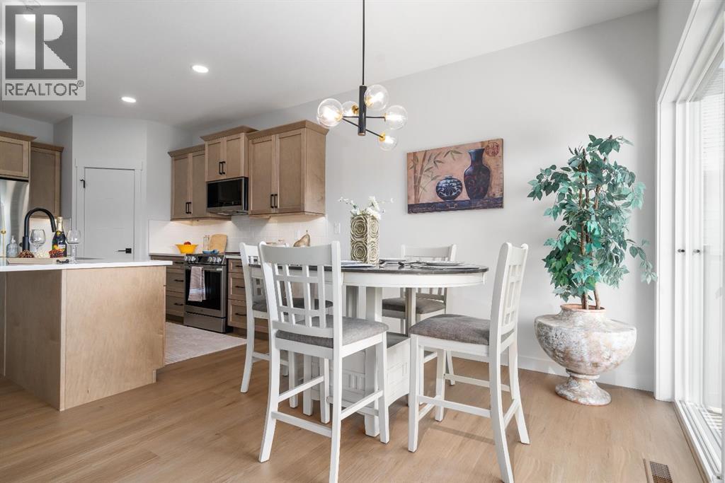 367 Sterling Crescent SE — photo 11
