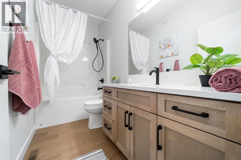 367 Sterling Crescent SE — photo 19