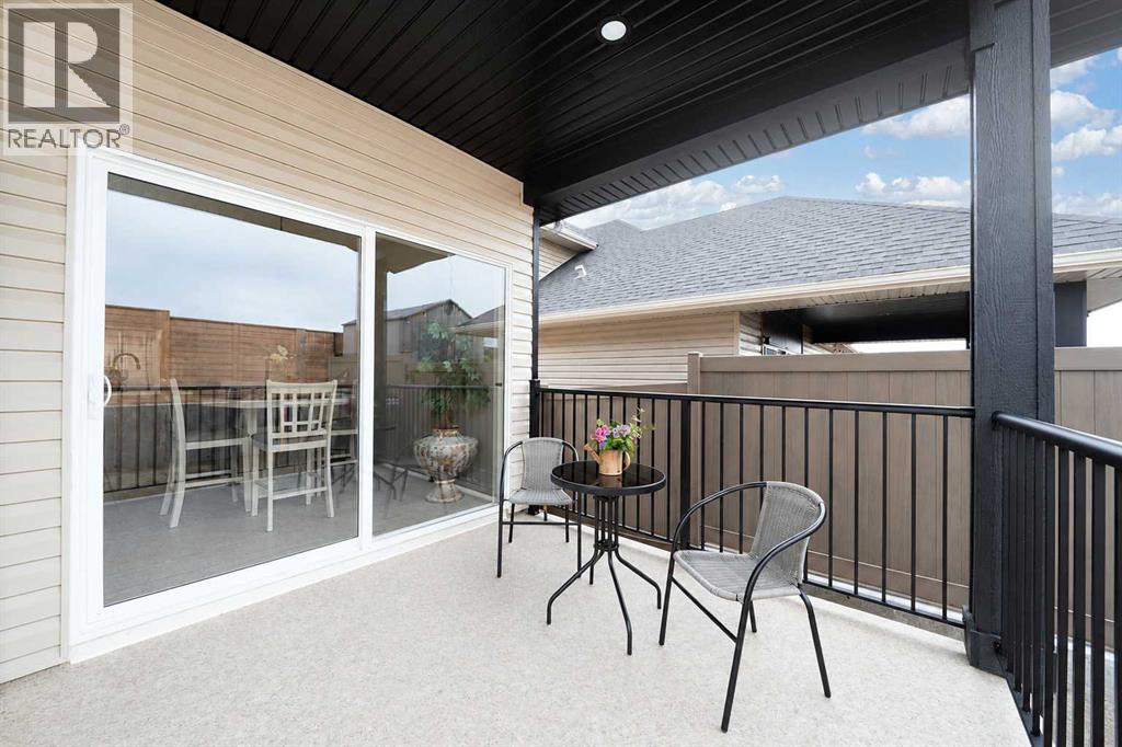 367 Sterling Crescent SE — photo 35