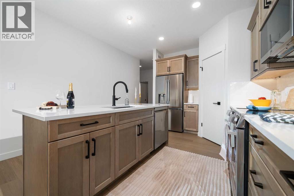 367 Sterling Crescent SE — photo 8