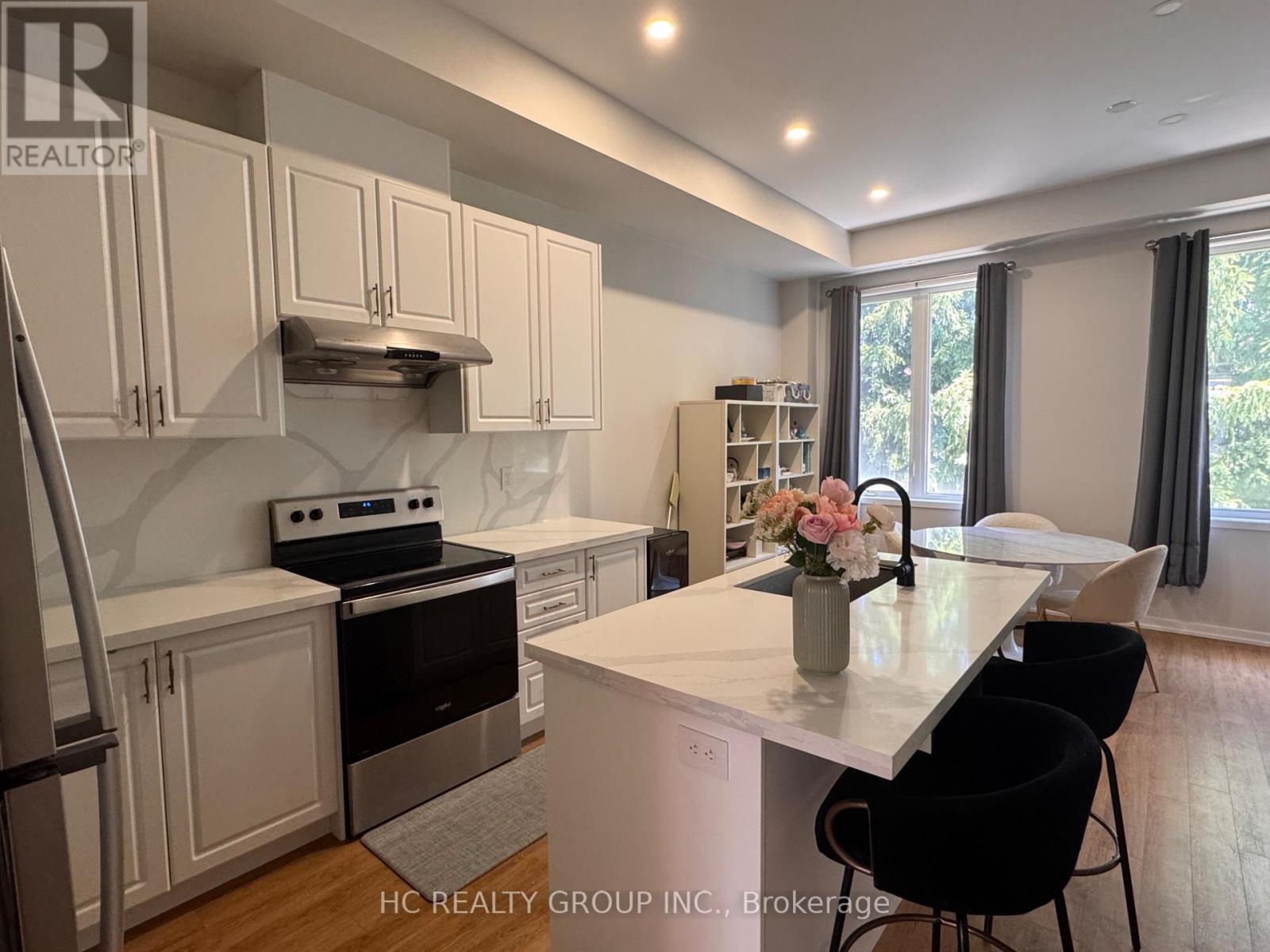 58 PANTHEON LANE - 4