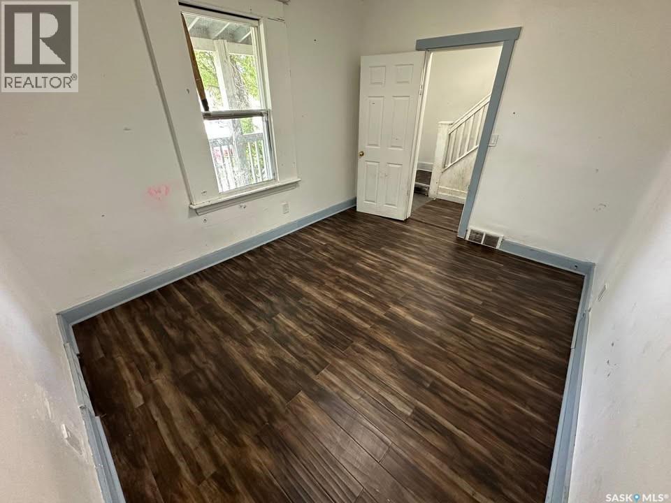 2109 20th STREET - 21