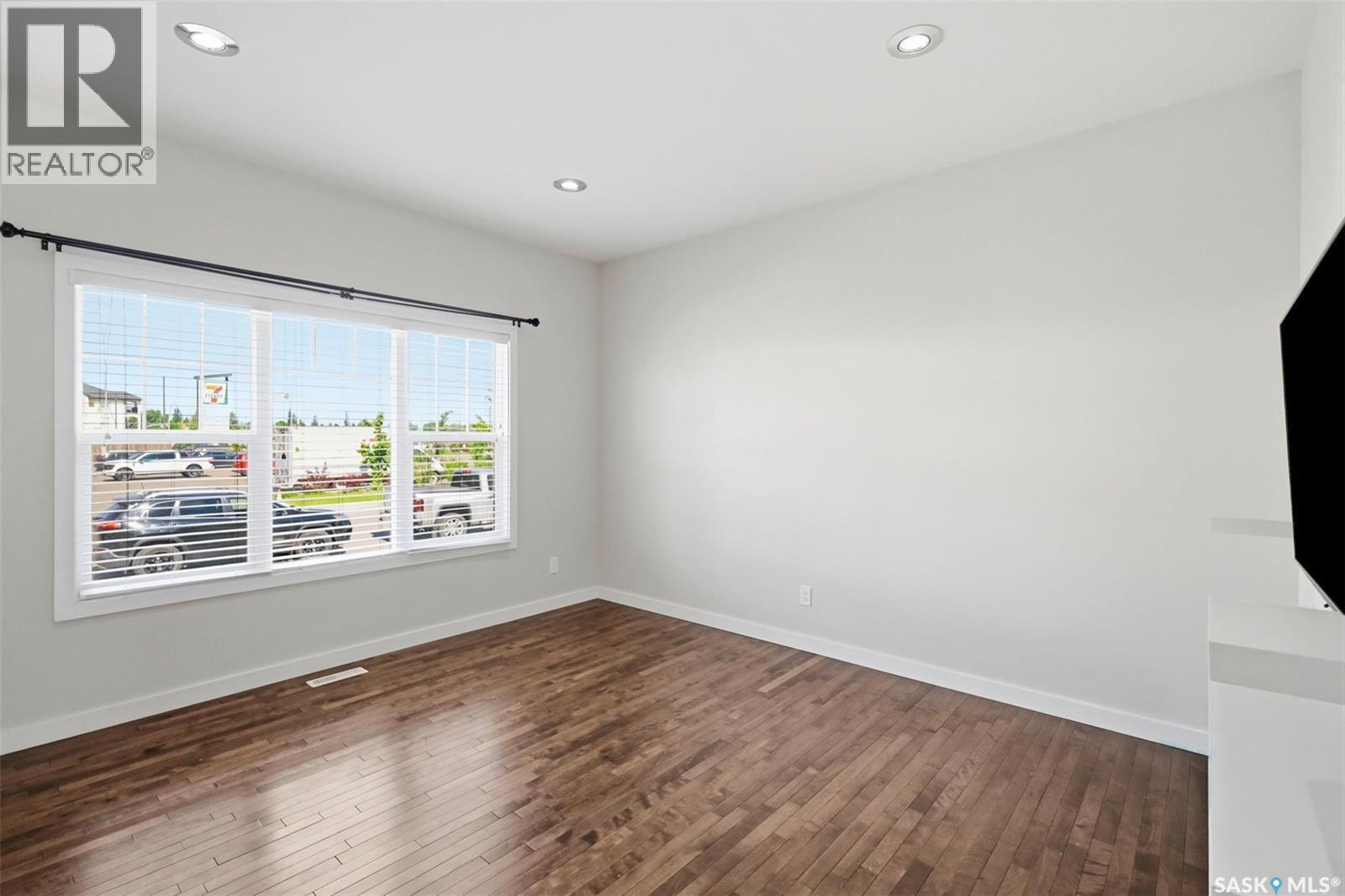 115 Tweed LANE — photo 8