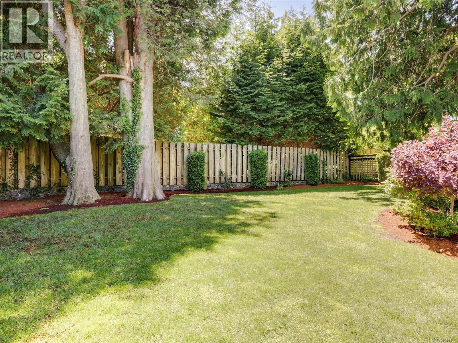 2631 Margate Ave - 34