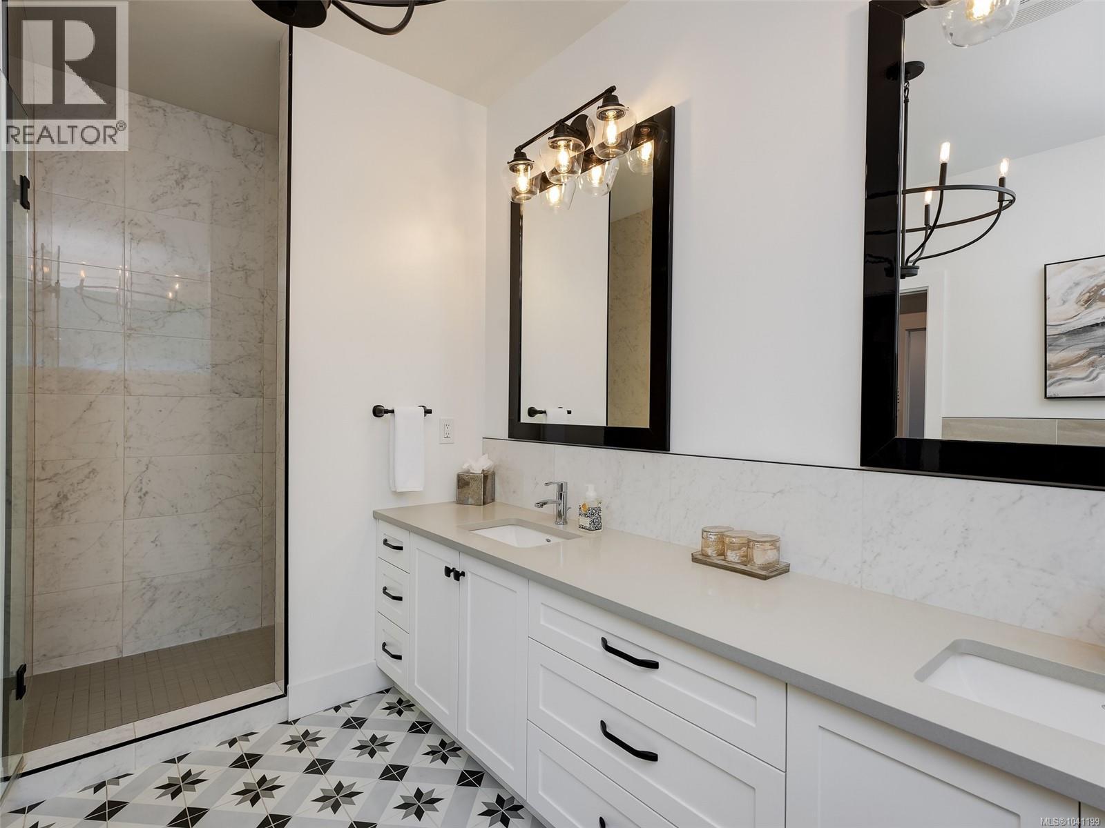 2631 Margate Ave - 18