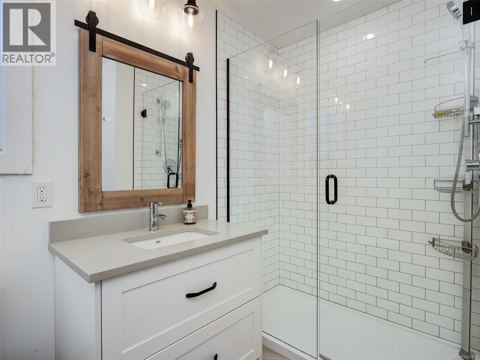 2631 Margate Ave - 23