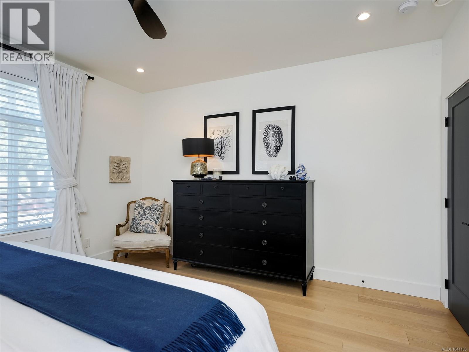2631 Margate Ave - 16
