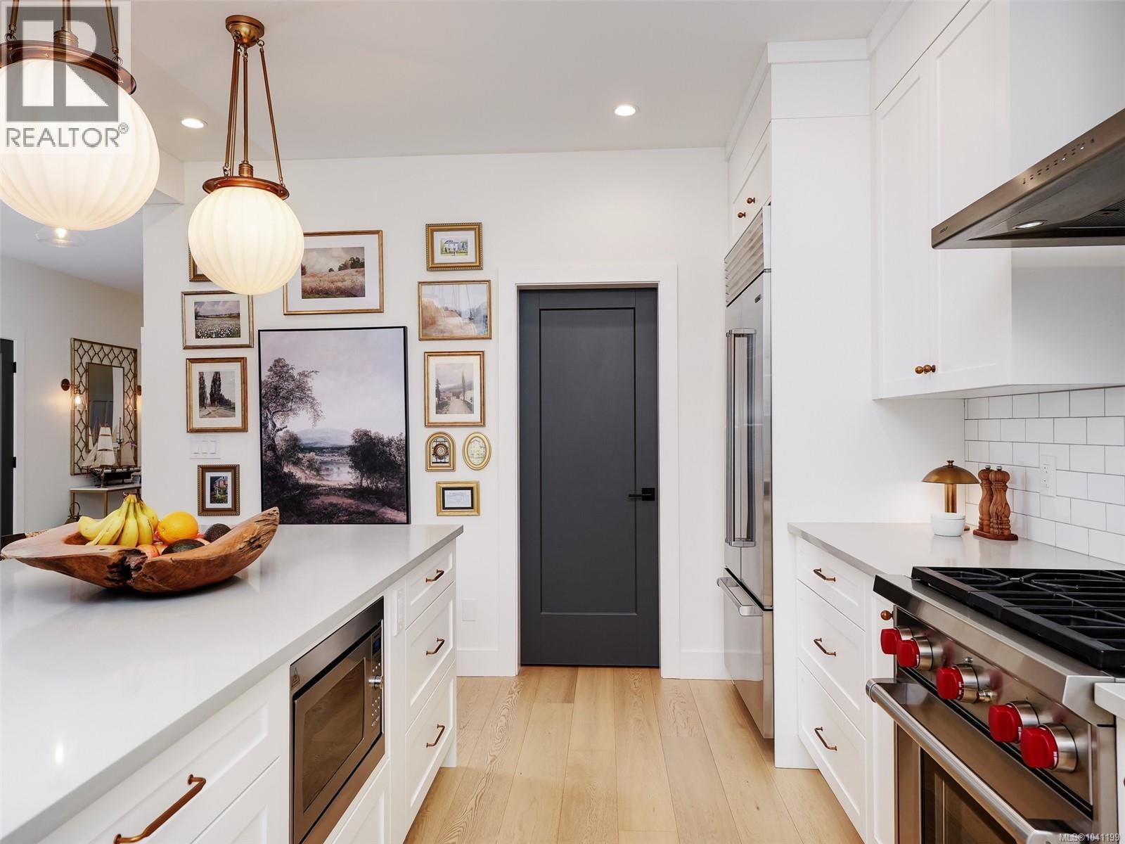 2631 Margate Ave - 12