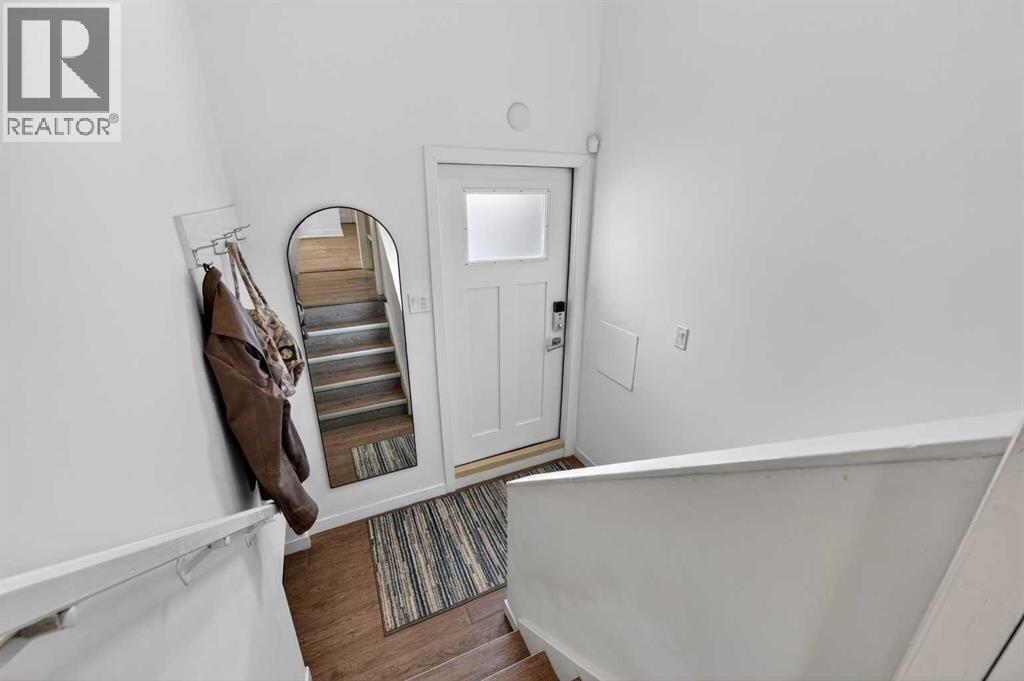 1423 18 Street NE - 32