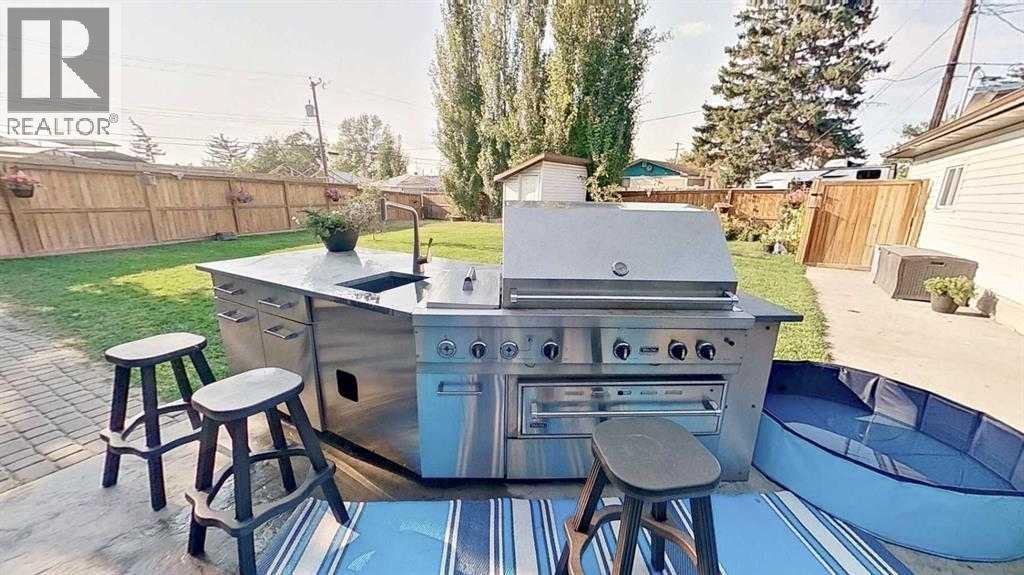 1423 18 Street NE - 4