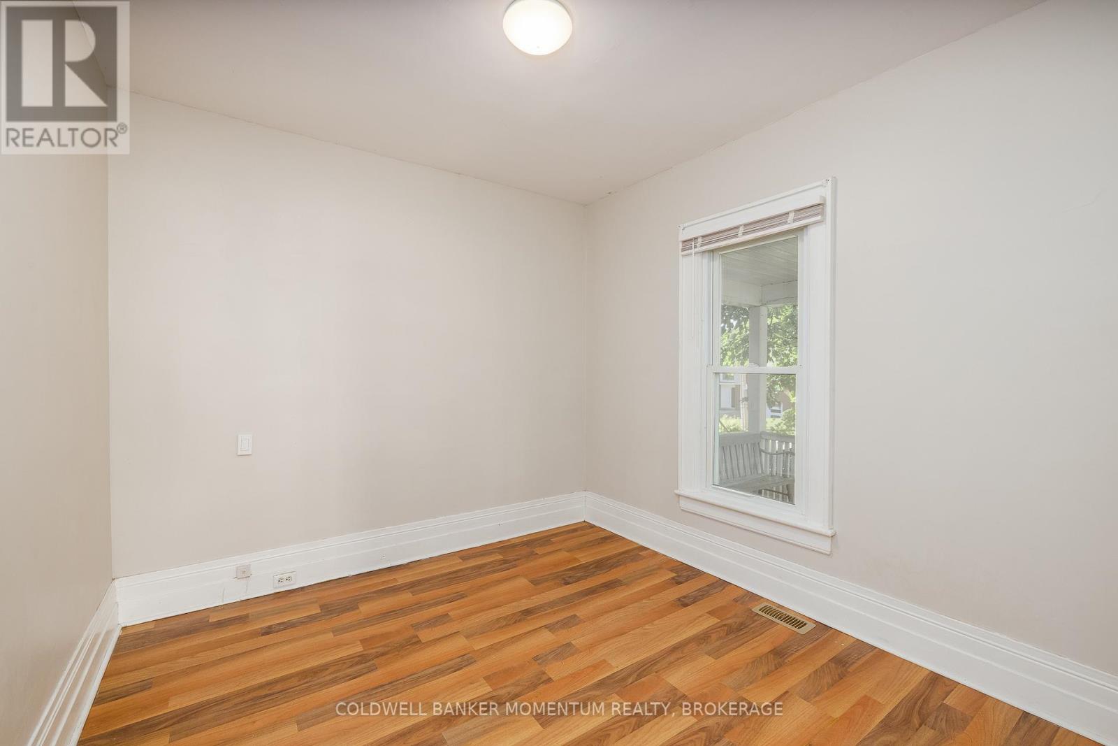 4319 SENECA STREET - 12
