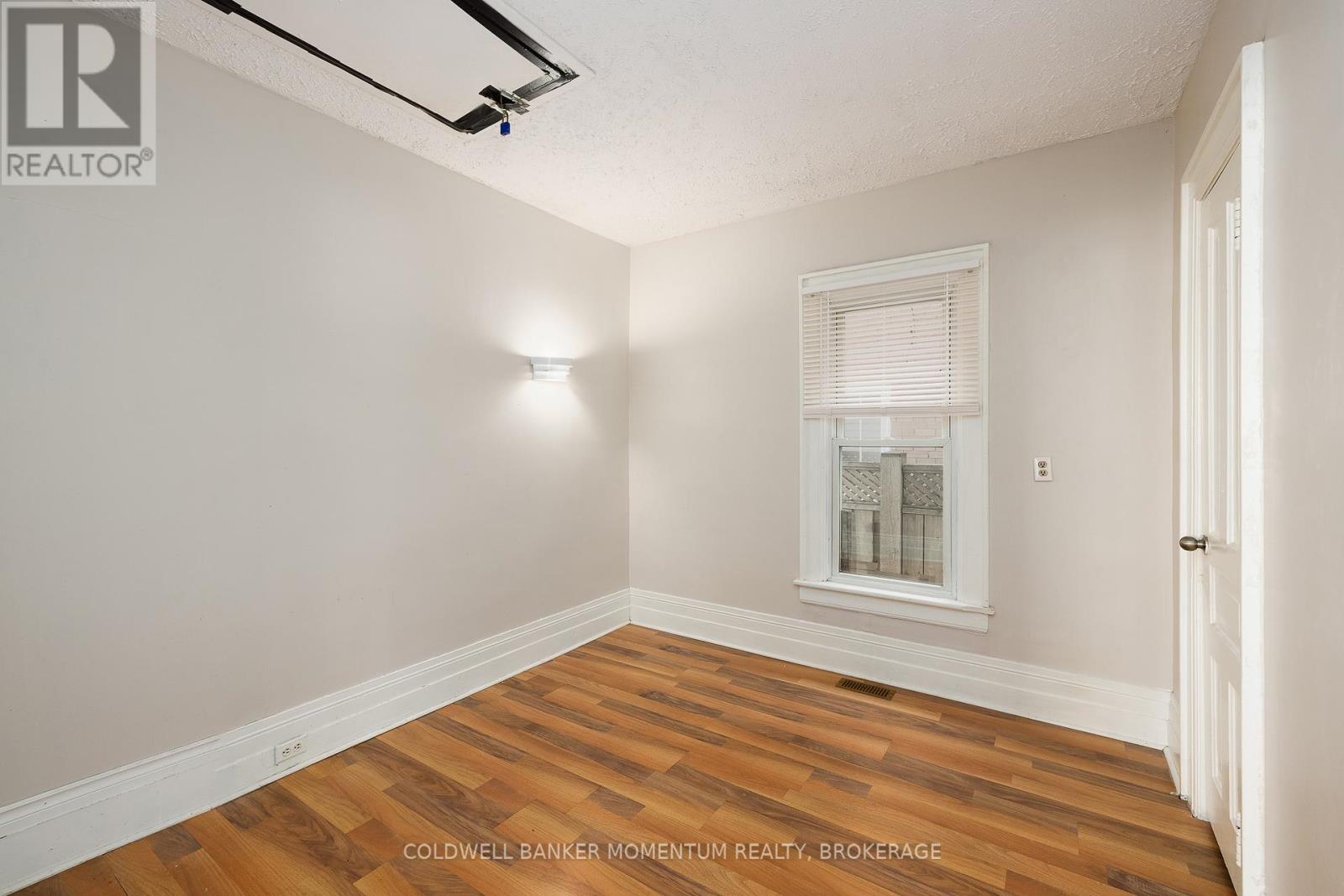 4319 SENECA STREET - 14