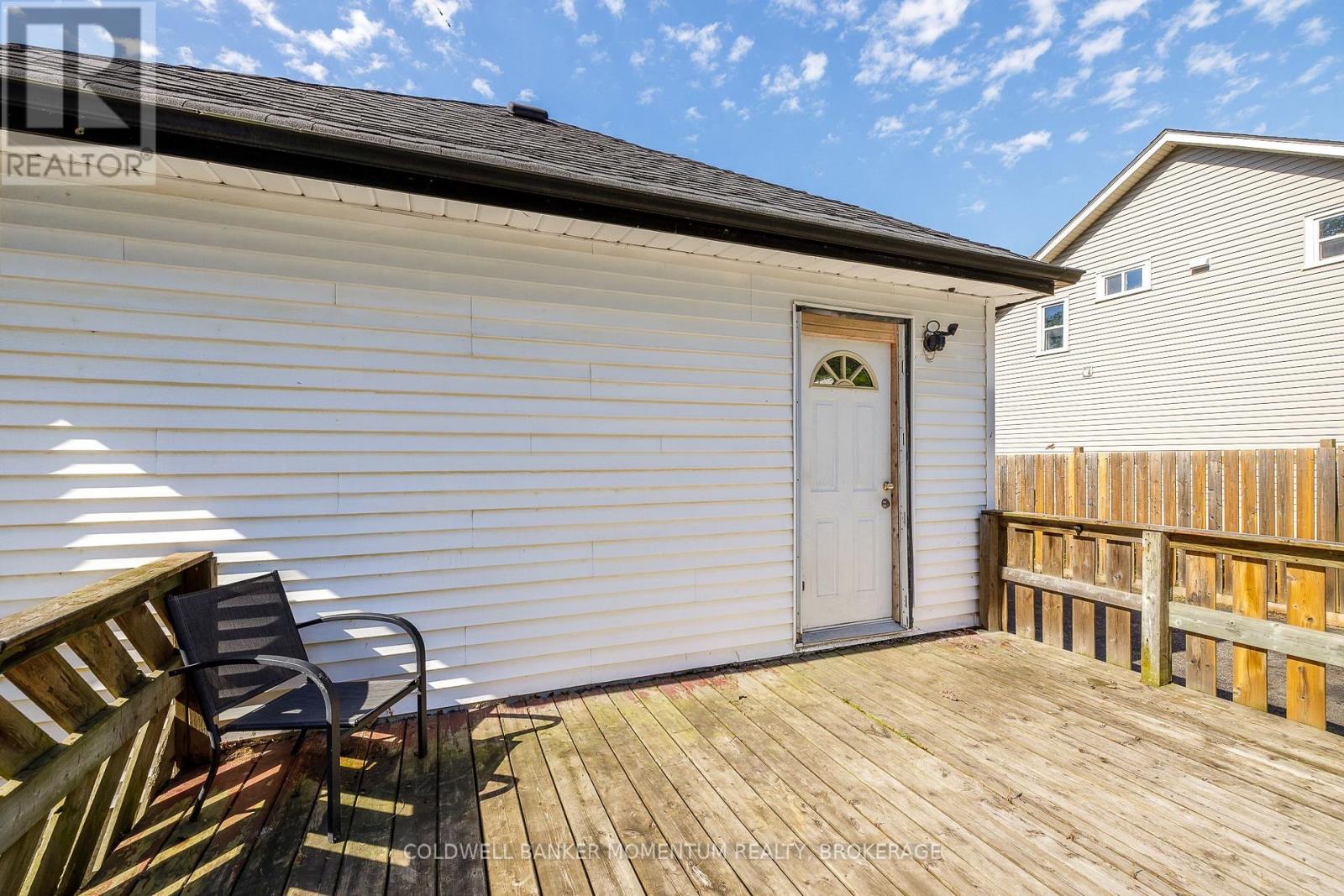 4319 SENECA STREET - 20