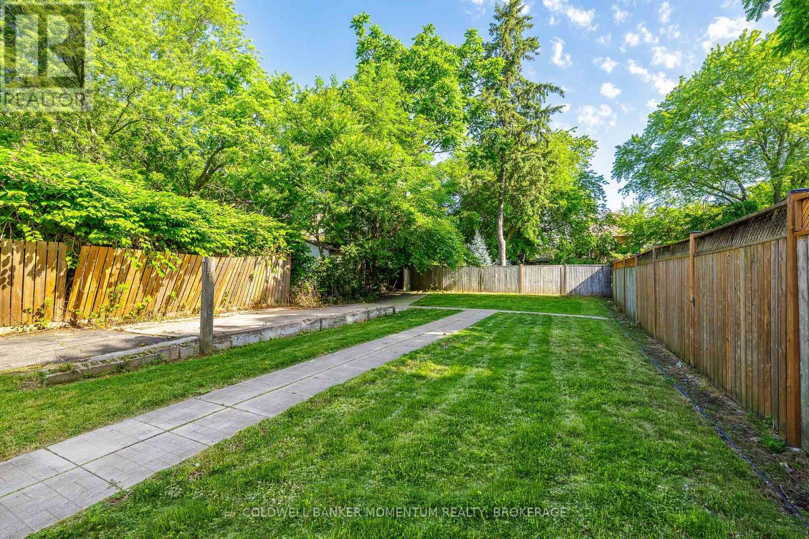 4319 SENECA STREET - 21
