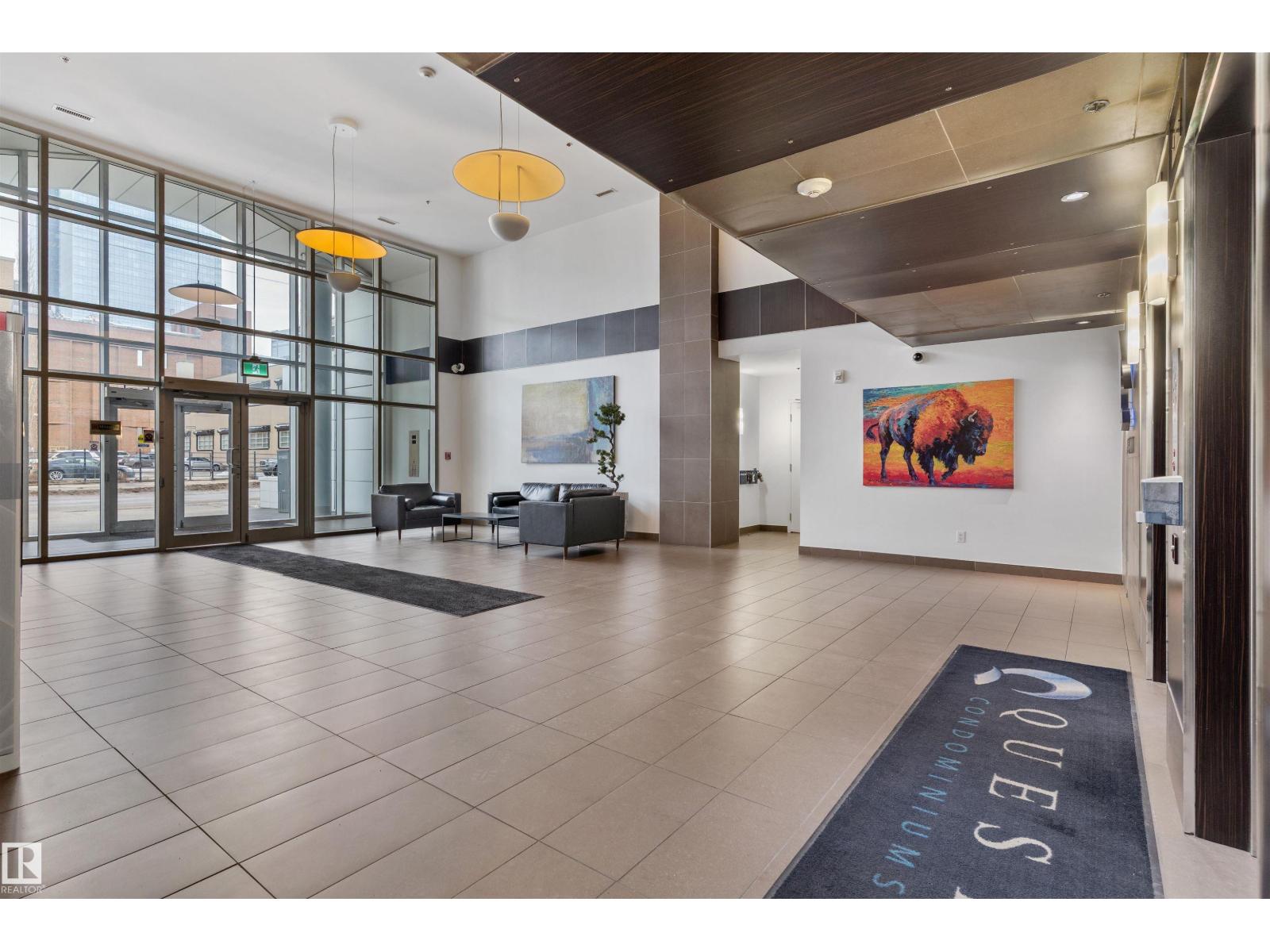 #1901 10388 105 ST NW - 51