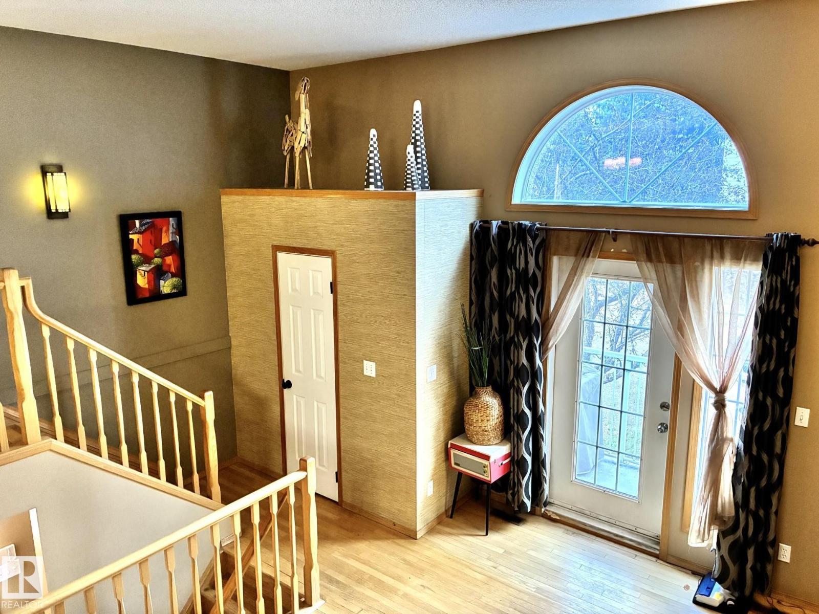 1248 48 ST NW - 10