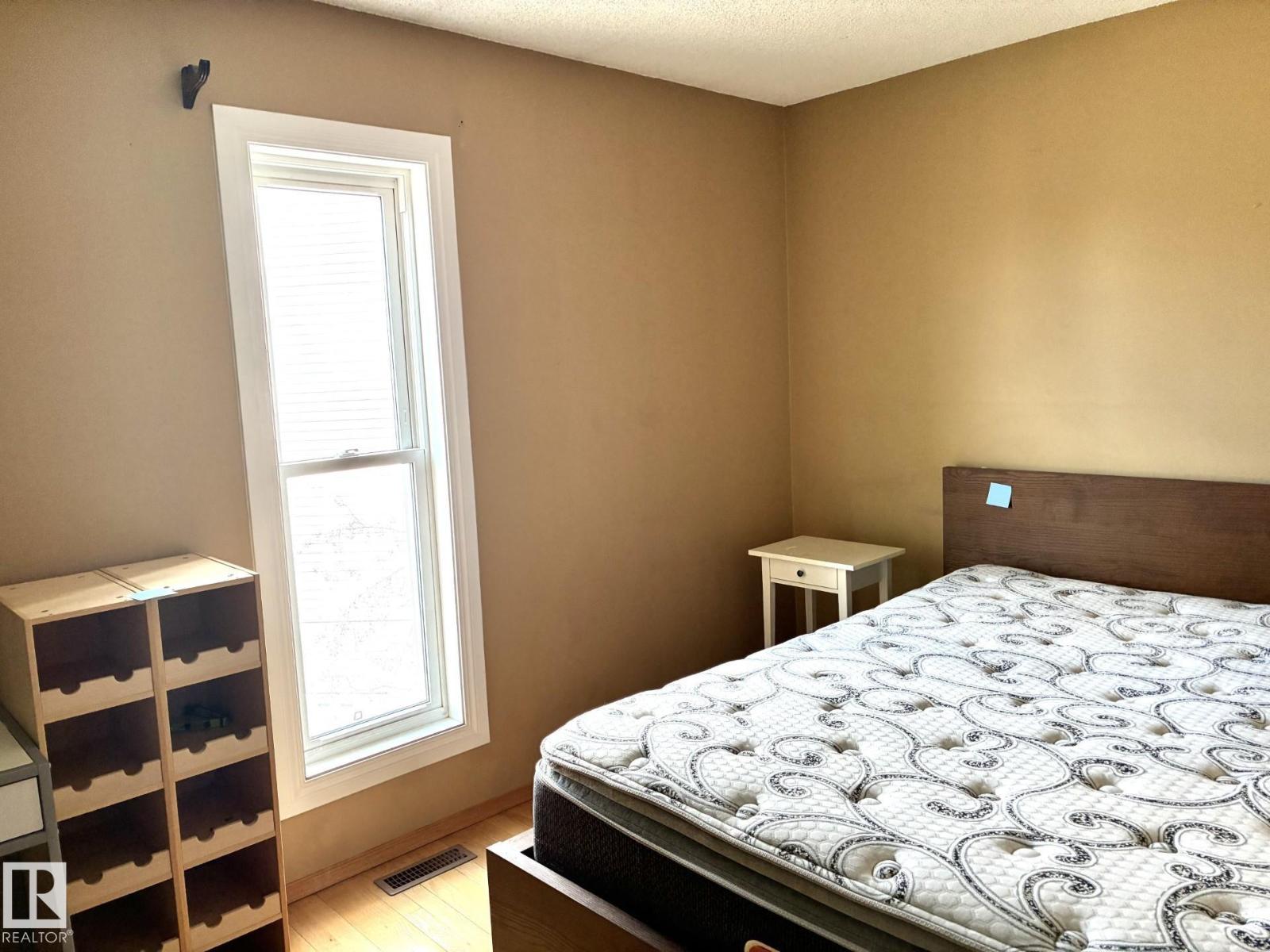 1248 48 ST NW - 20