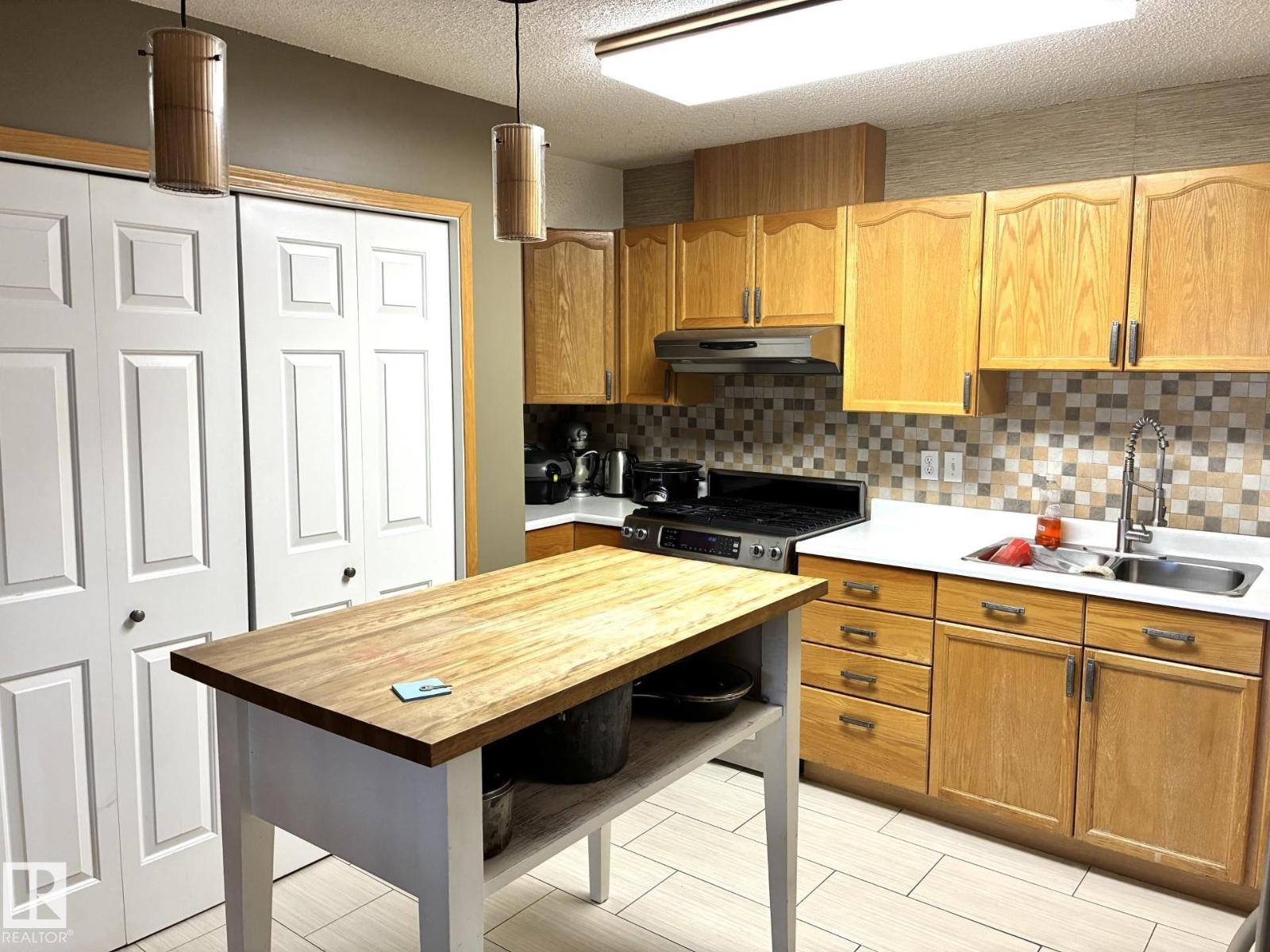 1248 48 ST NW - 16