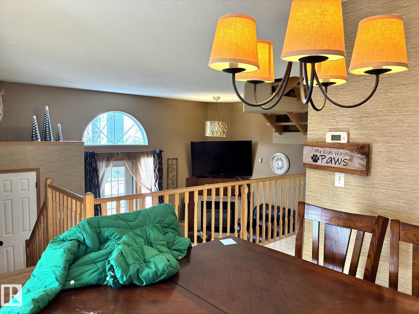 1248 48 ST NW - 13