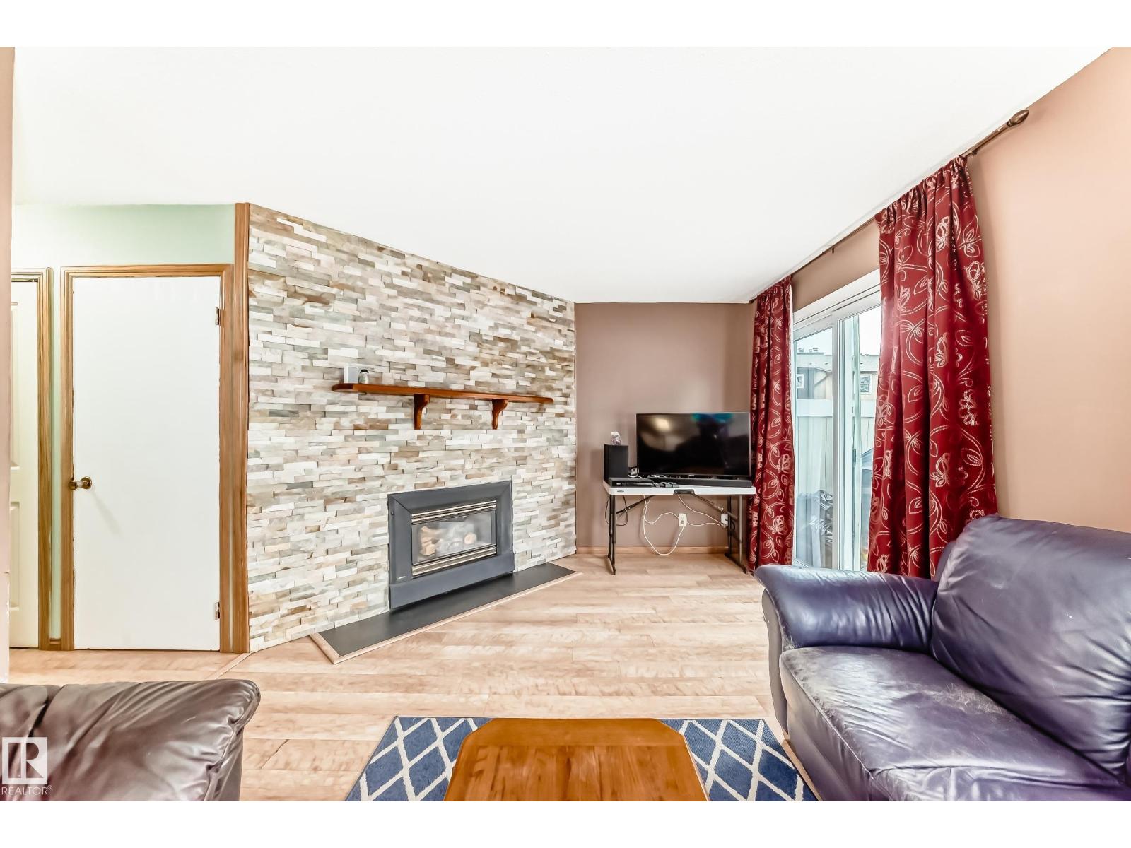 3151 139 AV NW - 17