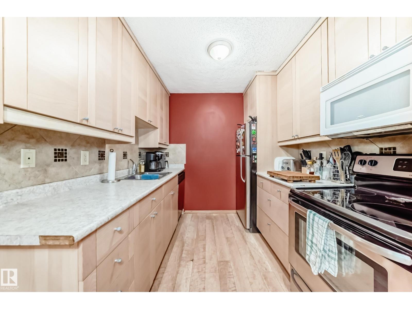 3151 139 AV NW - 3