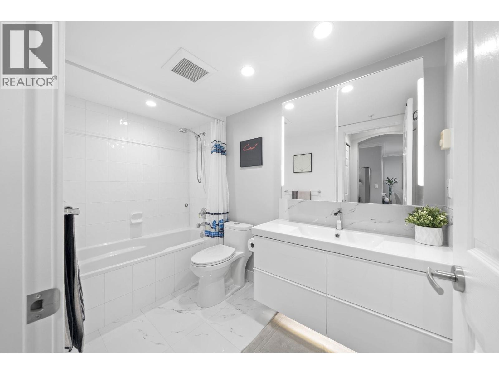 #326-5500 ANDREWS Road, Richmond